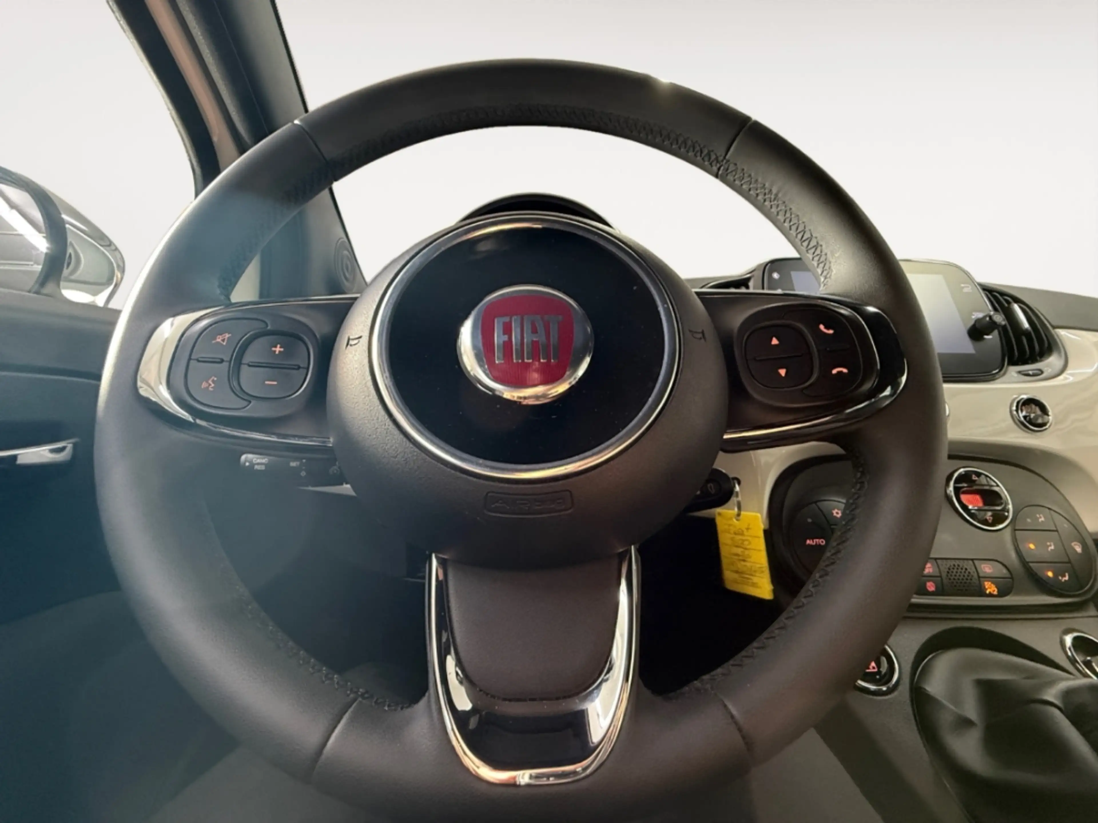 Fiat 500 Lounge MHEV NAV TEMPOMAT APPLE/ANDROID ALU PDC BLU — photo 14