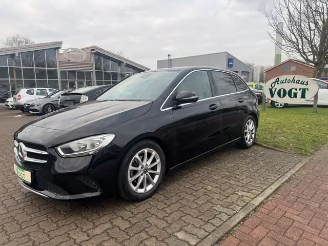 Mercedes-Benz B 180 NAVI/TEMP/SHZ/AHK