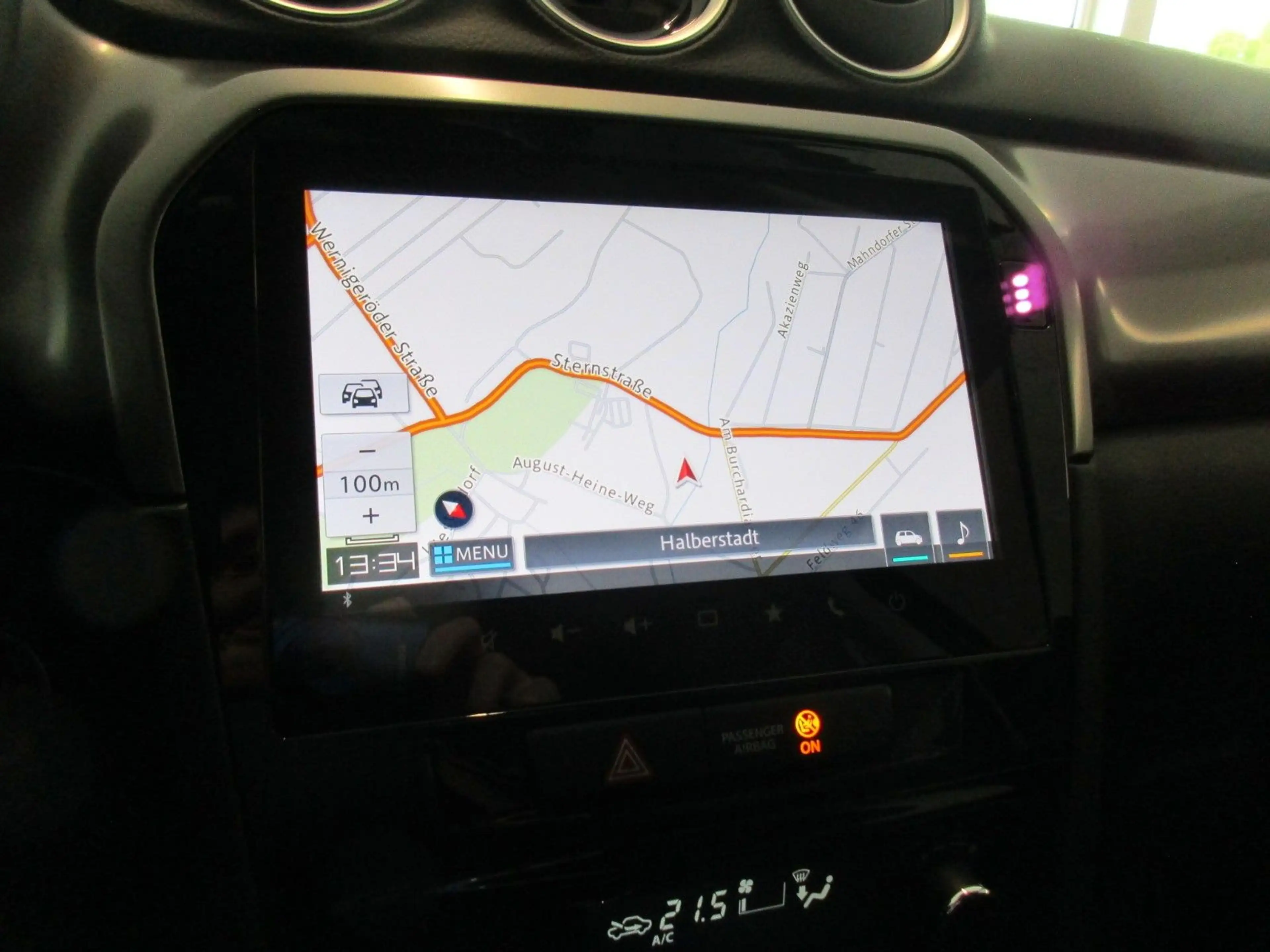 Suzuki Vitara 1.4 Mild-Hybrid Comfort 4x4 — photo 9