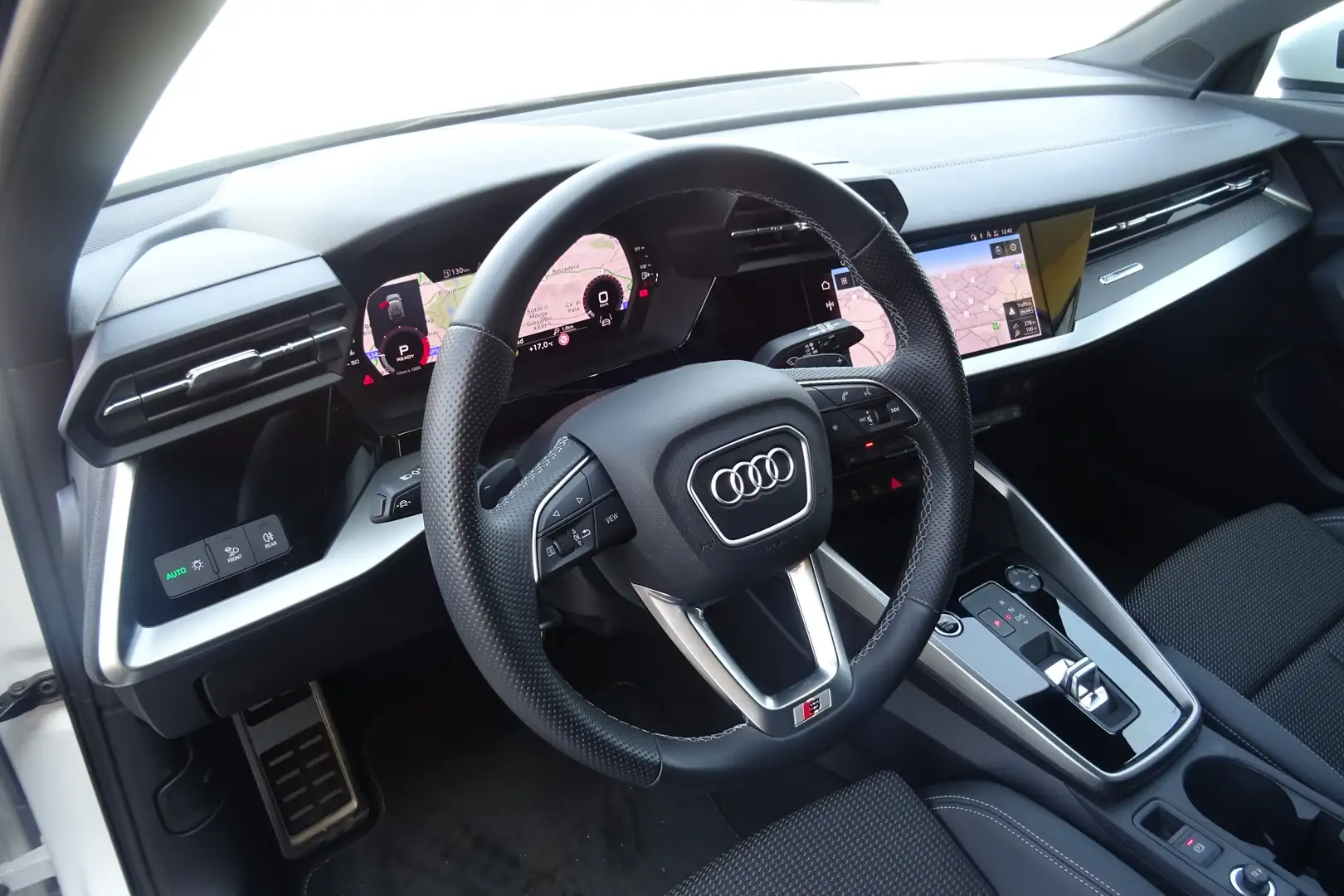 Audi A3 35 2.0 Tdi S tronic S line 150 cv -Matrix-Virtual- Bianco - 2