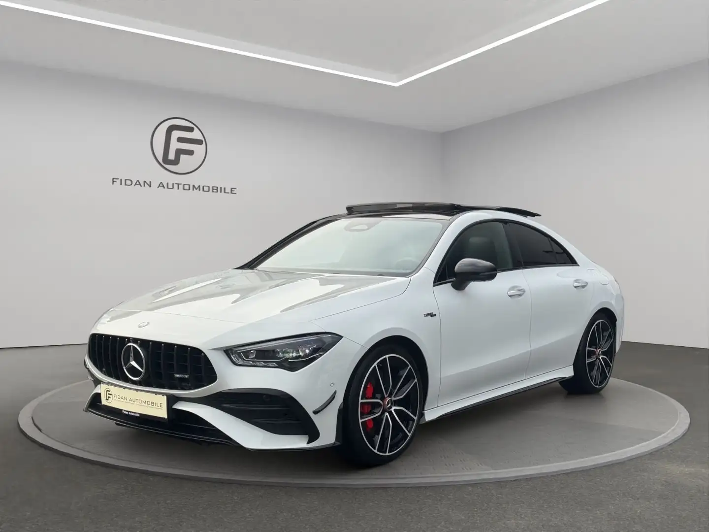 Mercedes-Benz CLA 35 AMG 4Matic*Pano*AERO*Night*HUD*360*Multib Weiß - 1