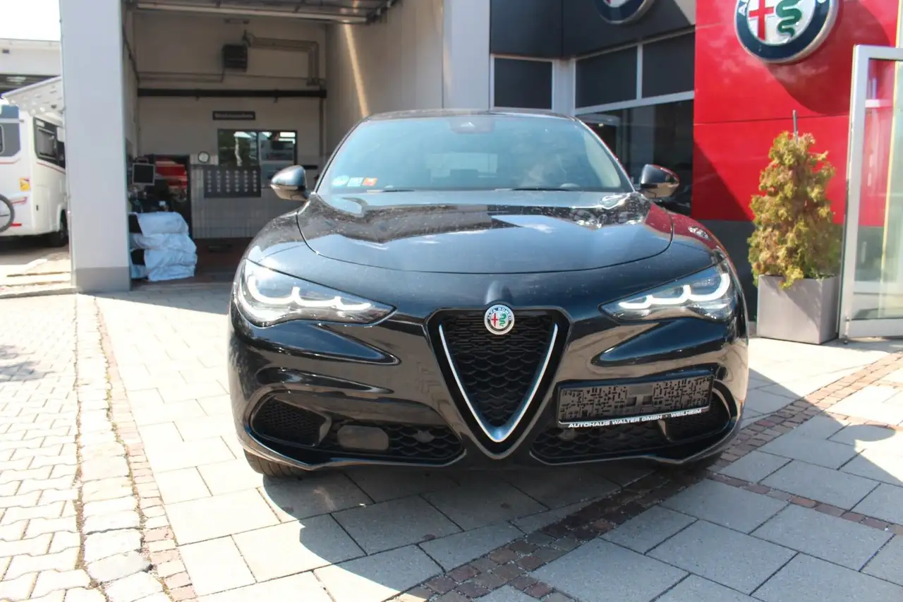 Alfa Romeo Stelvio 2023