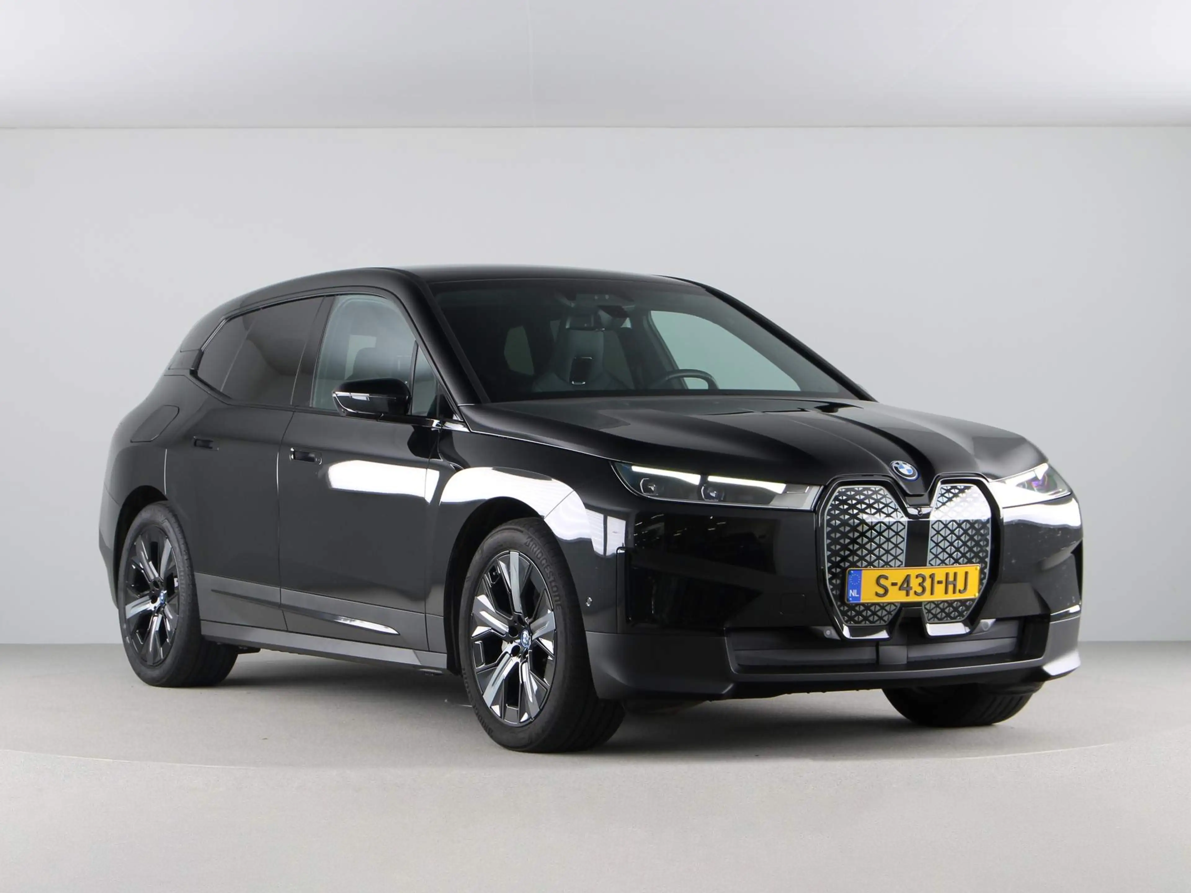 BMW iX xDrive40 Executive — photo 5