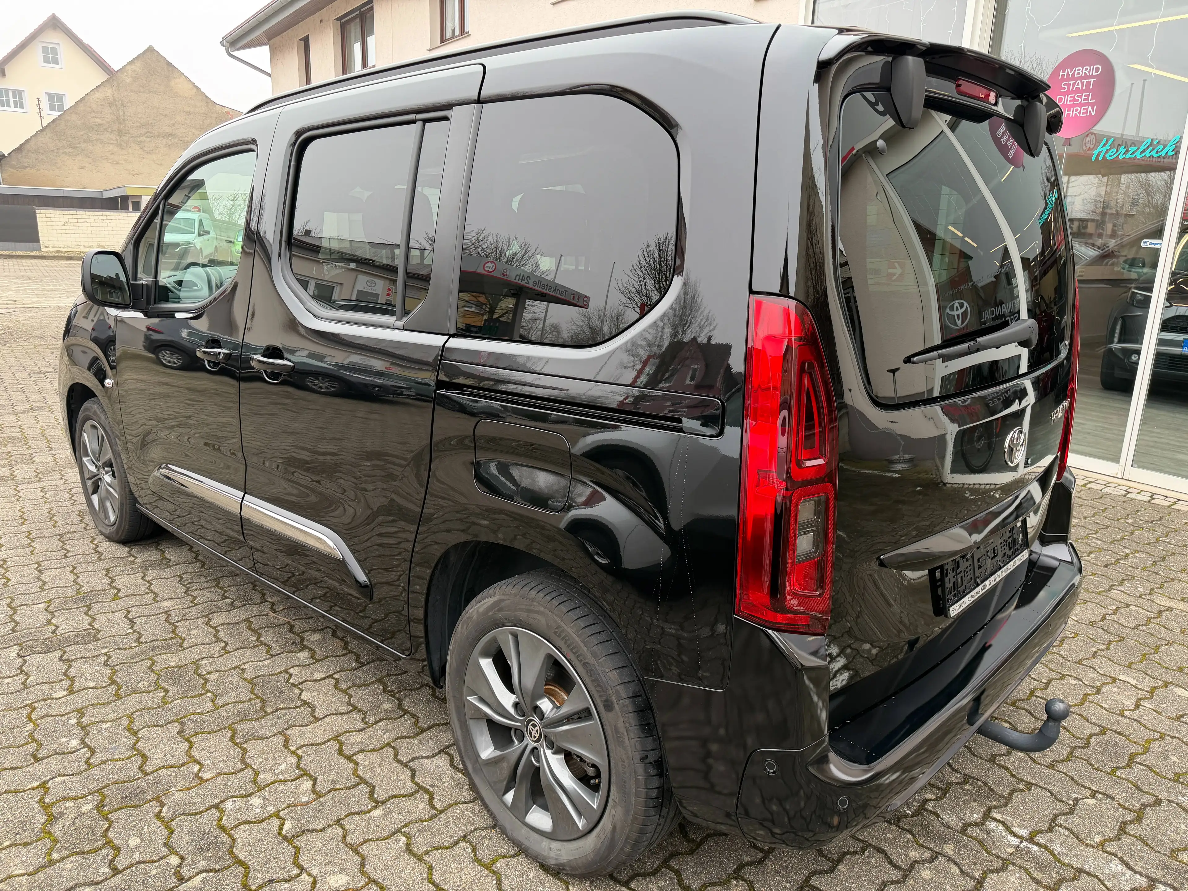 Toyota Proace City L1 Lounge — photo 4