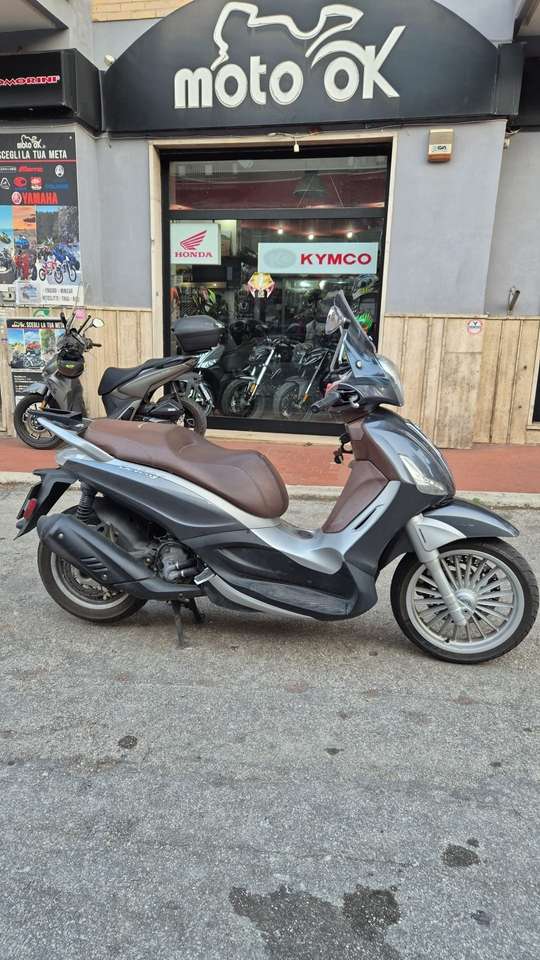 Piaggio Beverly 300 ie