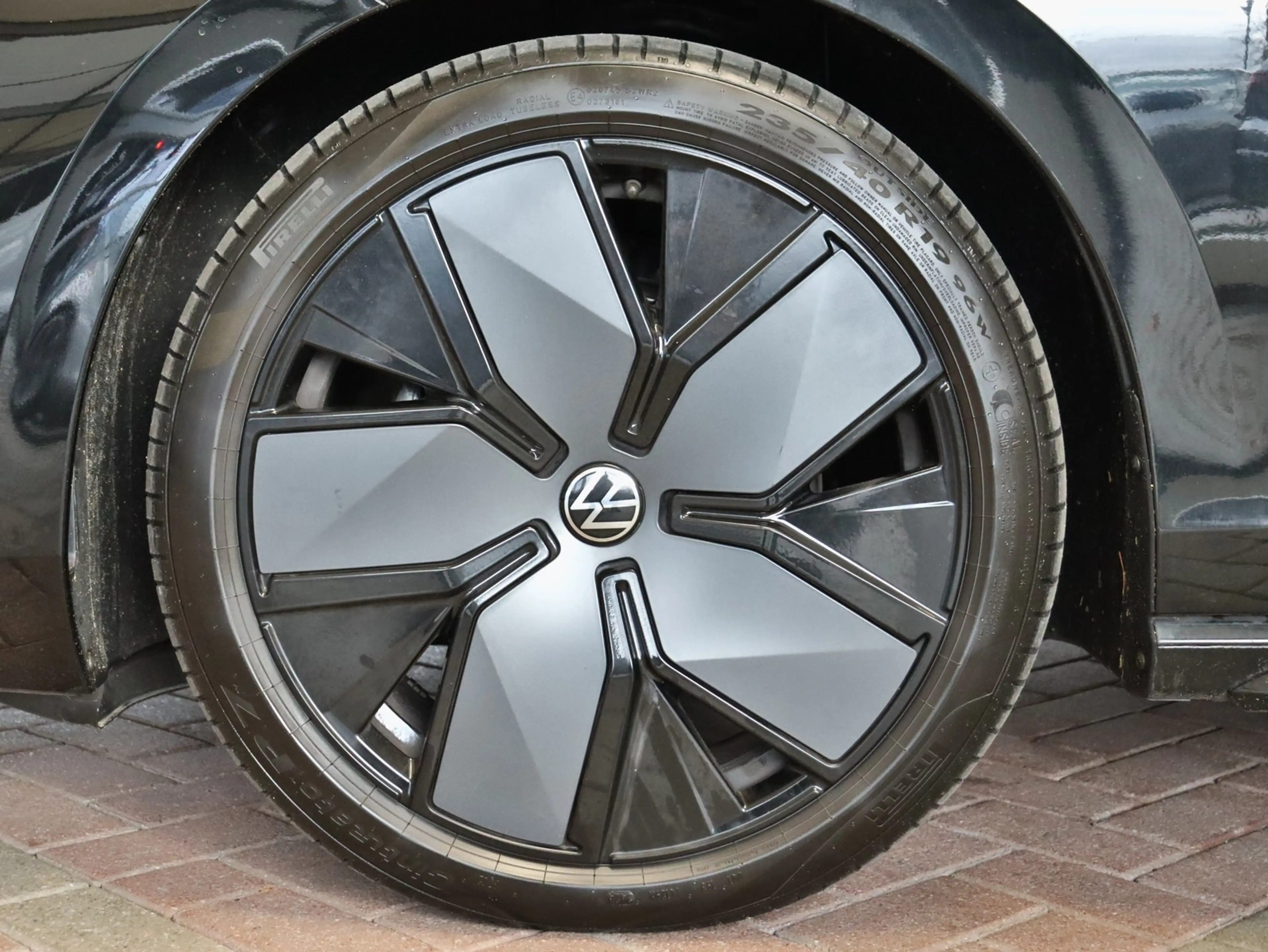 Volkswagen Passat Variant R-Line 2.0TDI DSG+4M+AHK+360°RFK+ACC+HUD — photo 10