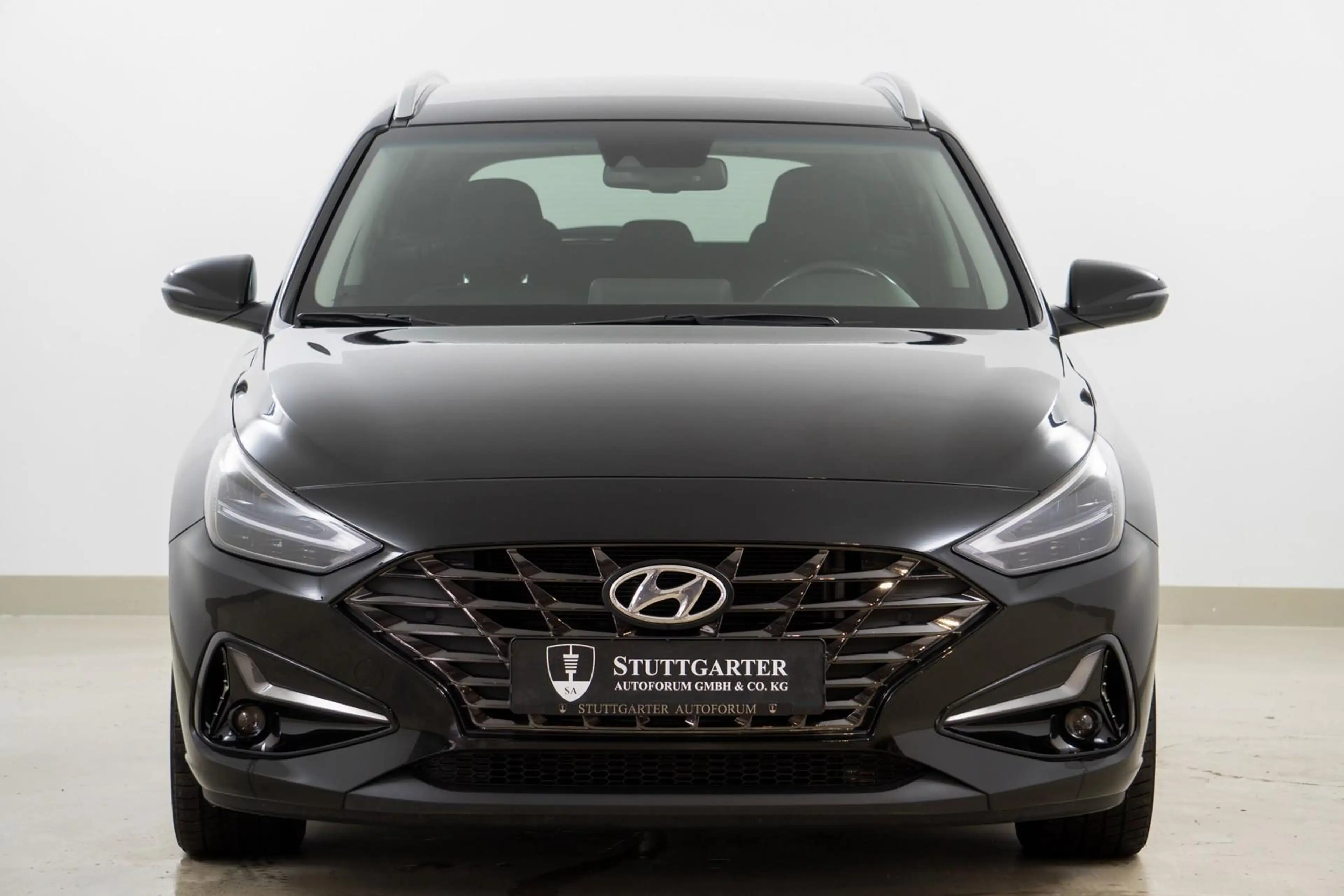 Hyundai i30 cw Edition 30+ Aut. Navi Kamera LED CarPlay — photo 2