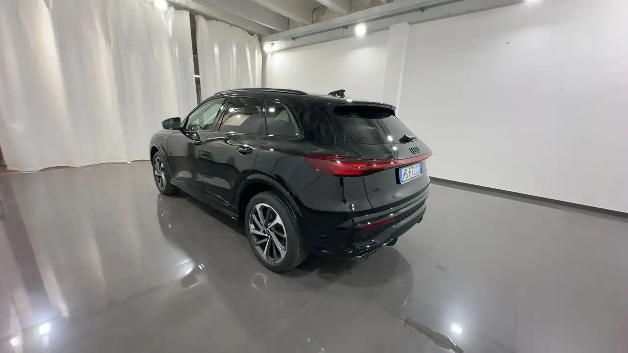 Audi Q5 2.0 tdi mhev Business S-Line 204cv, миниатюра 3