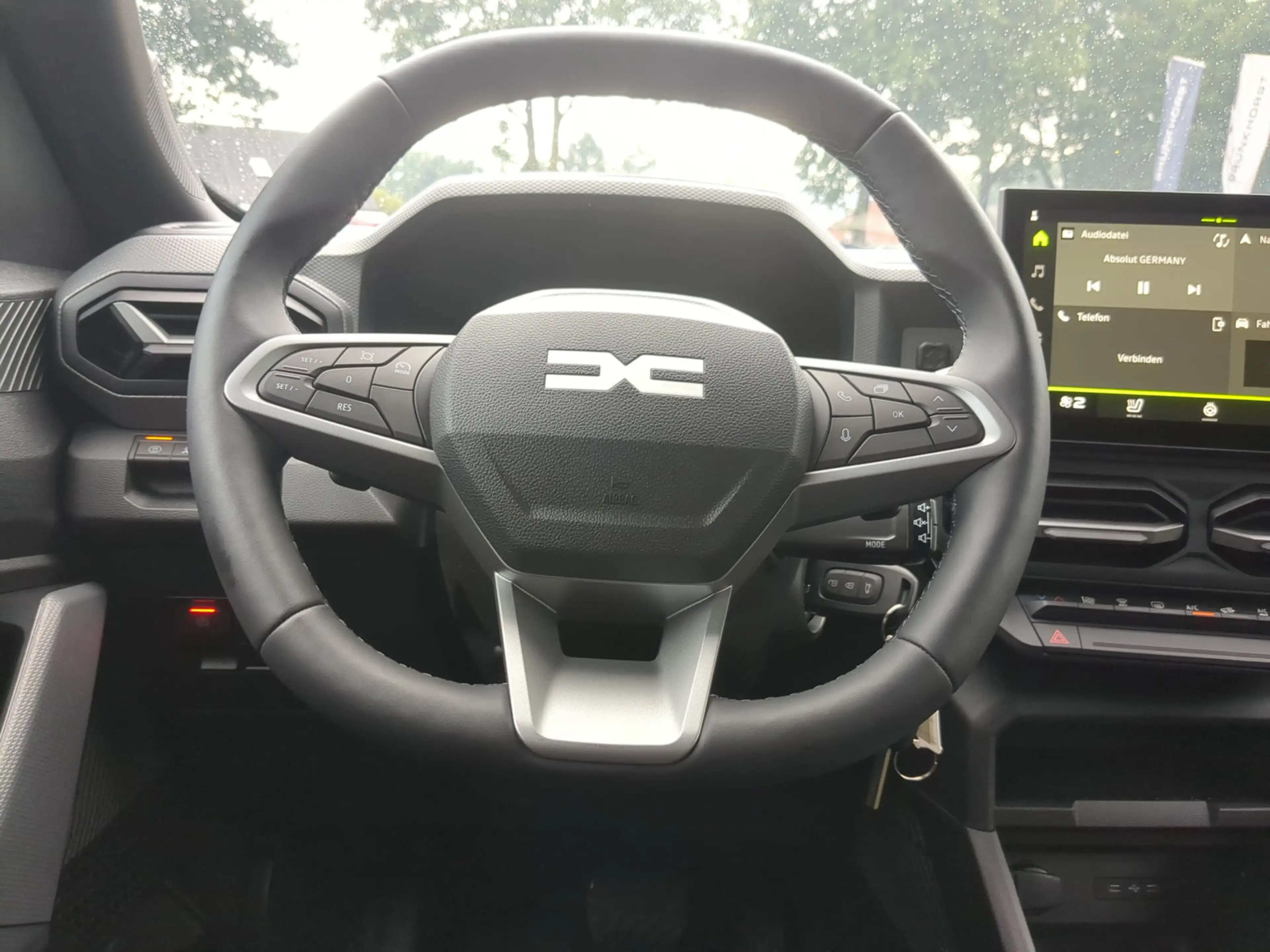 Dacia Duster Tribrid 150 EDC 4x4 Expression GJR+RFK+Winterpaket — photo 7