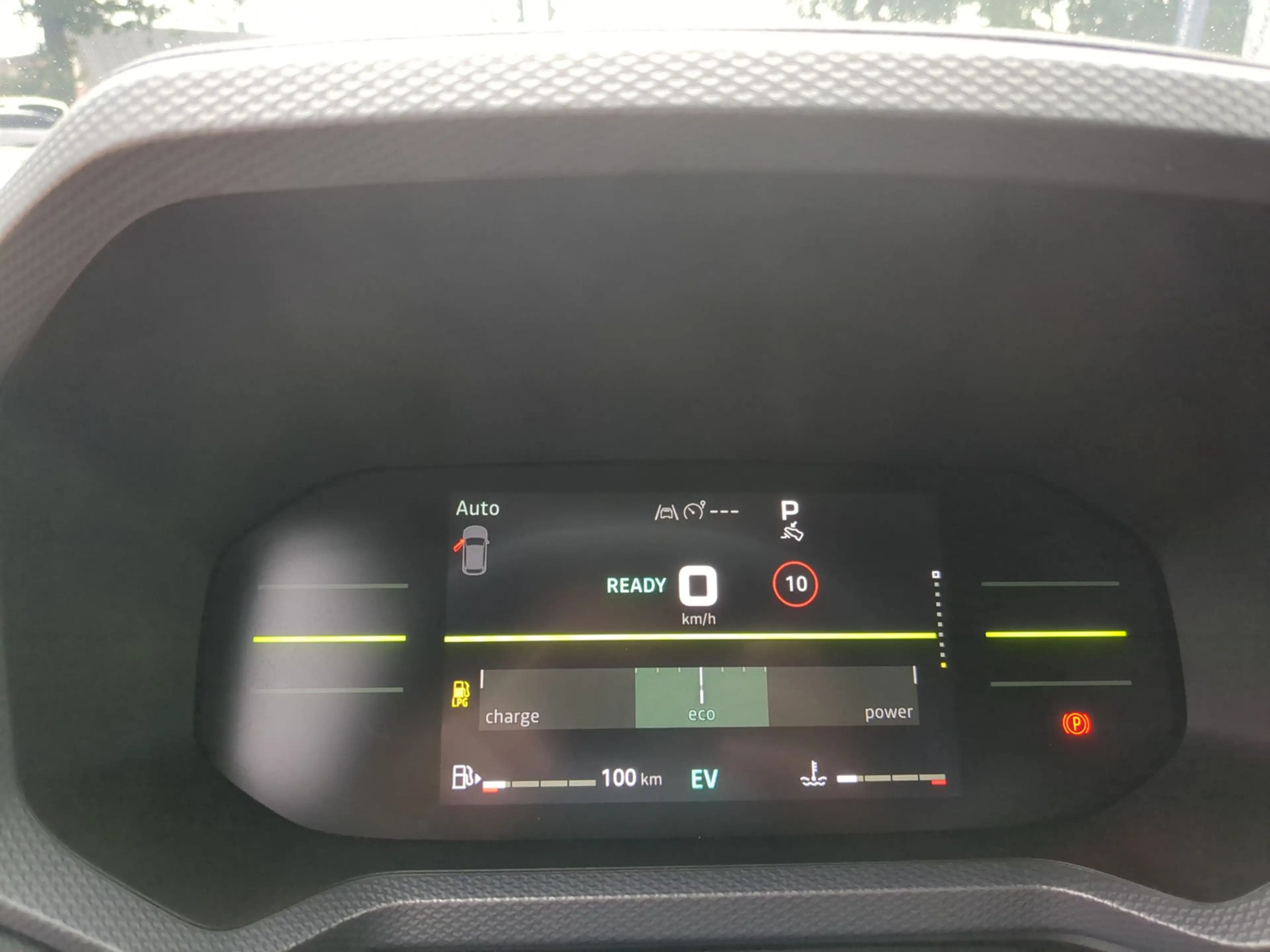 Dacia Duster Tribrid 150 EDC 4x4 Expression GJR+RFK+Winterpaket — photo 14