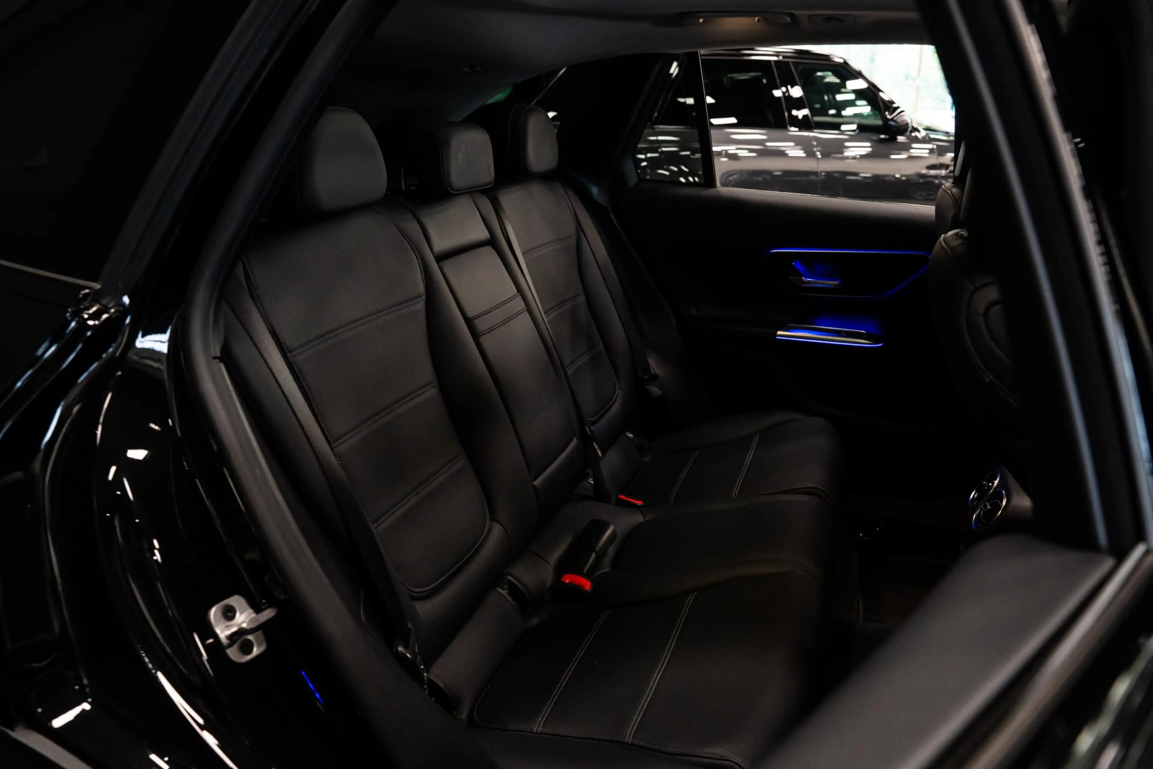 Mercedes-Benz GLC 220 220d 4MATIC Luxury Line *Panorama / Advanced-Plus — photo 4