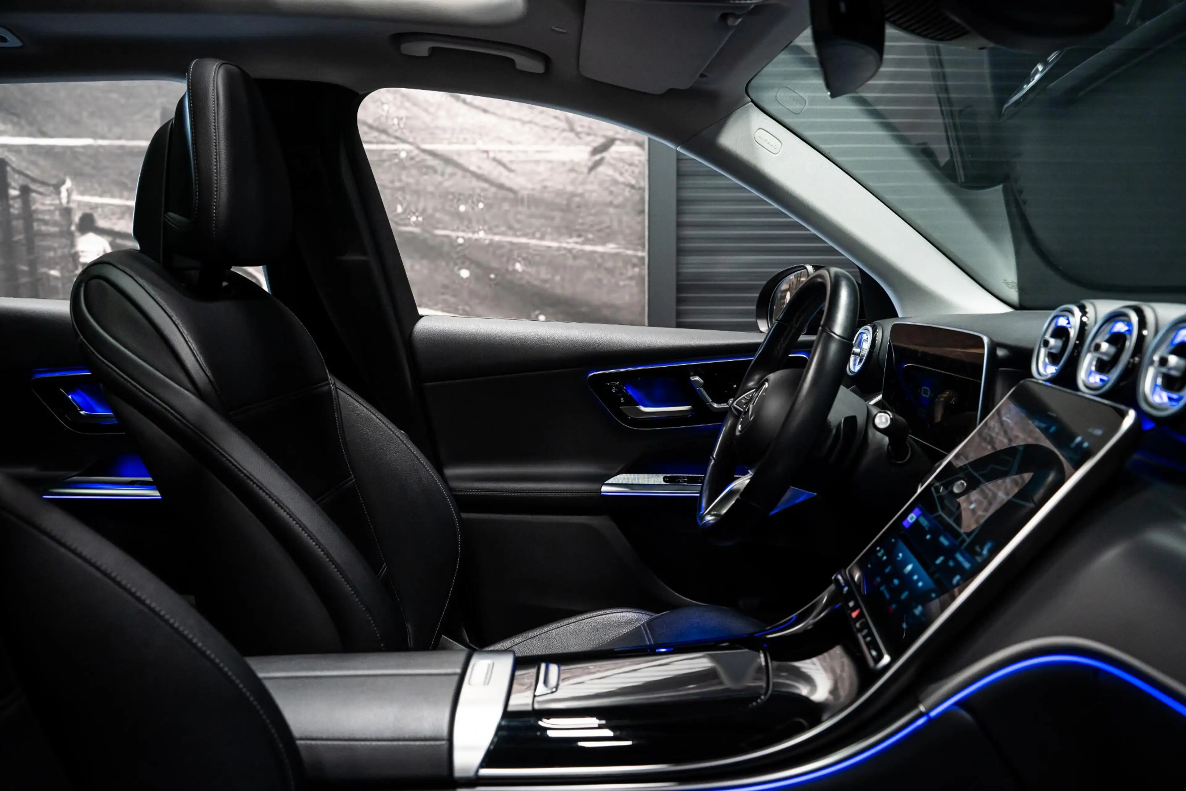Mercedes-Benz GLC 220 220d 4MATIC Luxury Line *Panorama / Advanced-Plus — photo 31