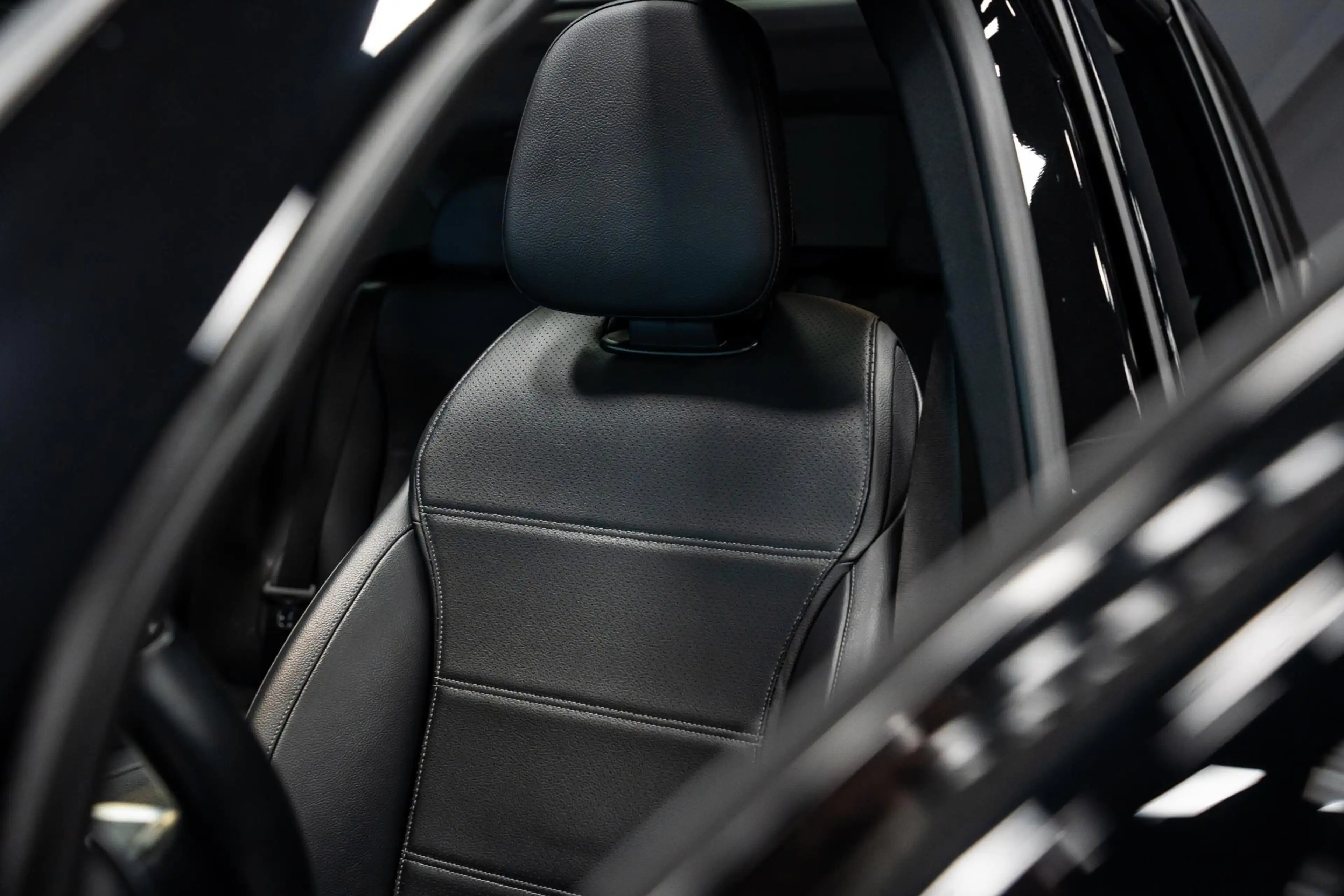 Mercedes-Benz GLC 220 220d 4MATIC Luxury Line *Panorama / Advanced-Plus — photo 7