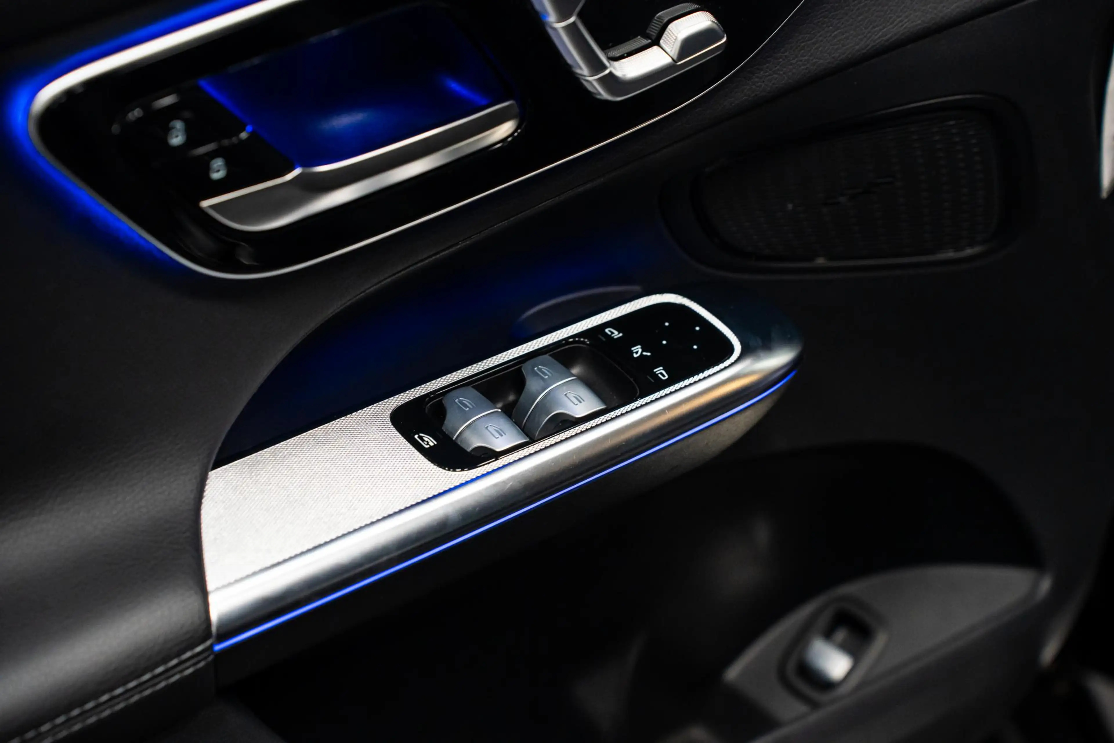 Mercedes-Benz GLC 220 220d 4MATIC Luxury Line *Panorama / Advanced-Plus — photo 15