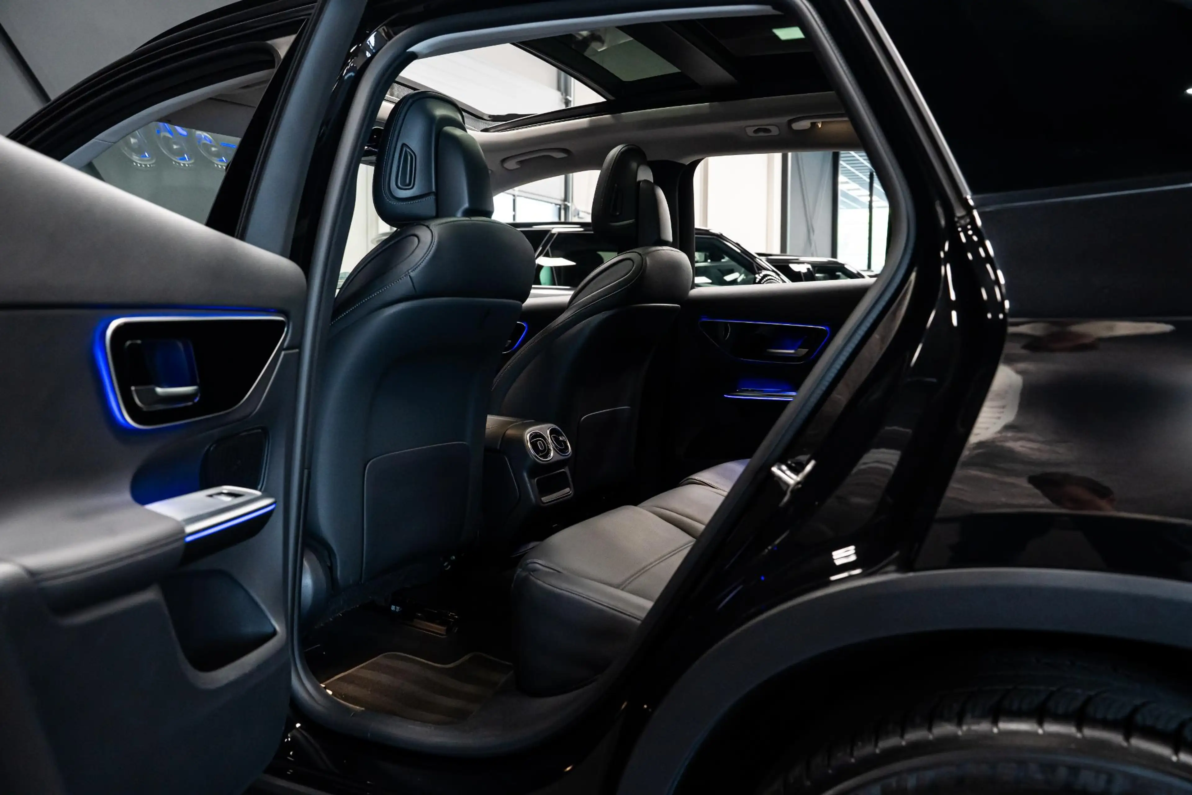 Mercedes-Benz GLC 220 220d 4MATIC Luxury Line *Panorama / Advanced-Plus — photo 27