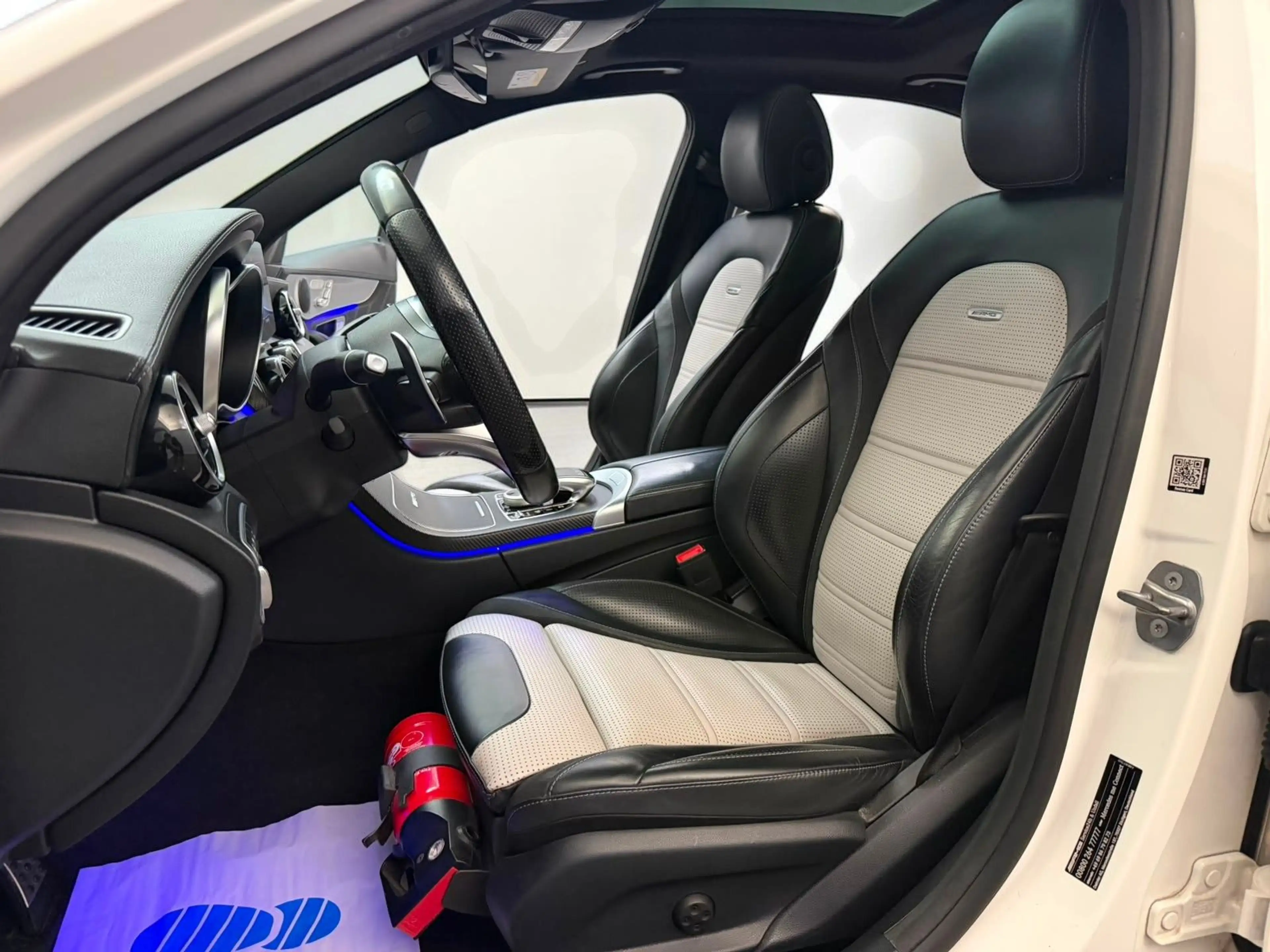 Mercedes-Benz C 63 AMG Limo PANO*ACC*MEMO*19Z*KAM*MBEAM*MEGA — photo 13