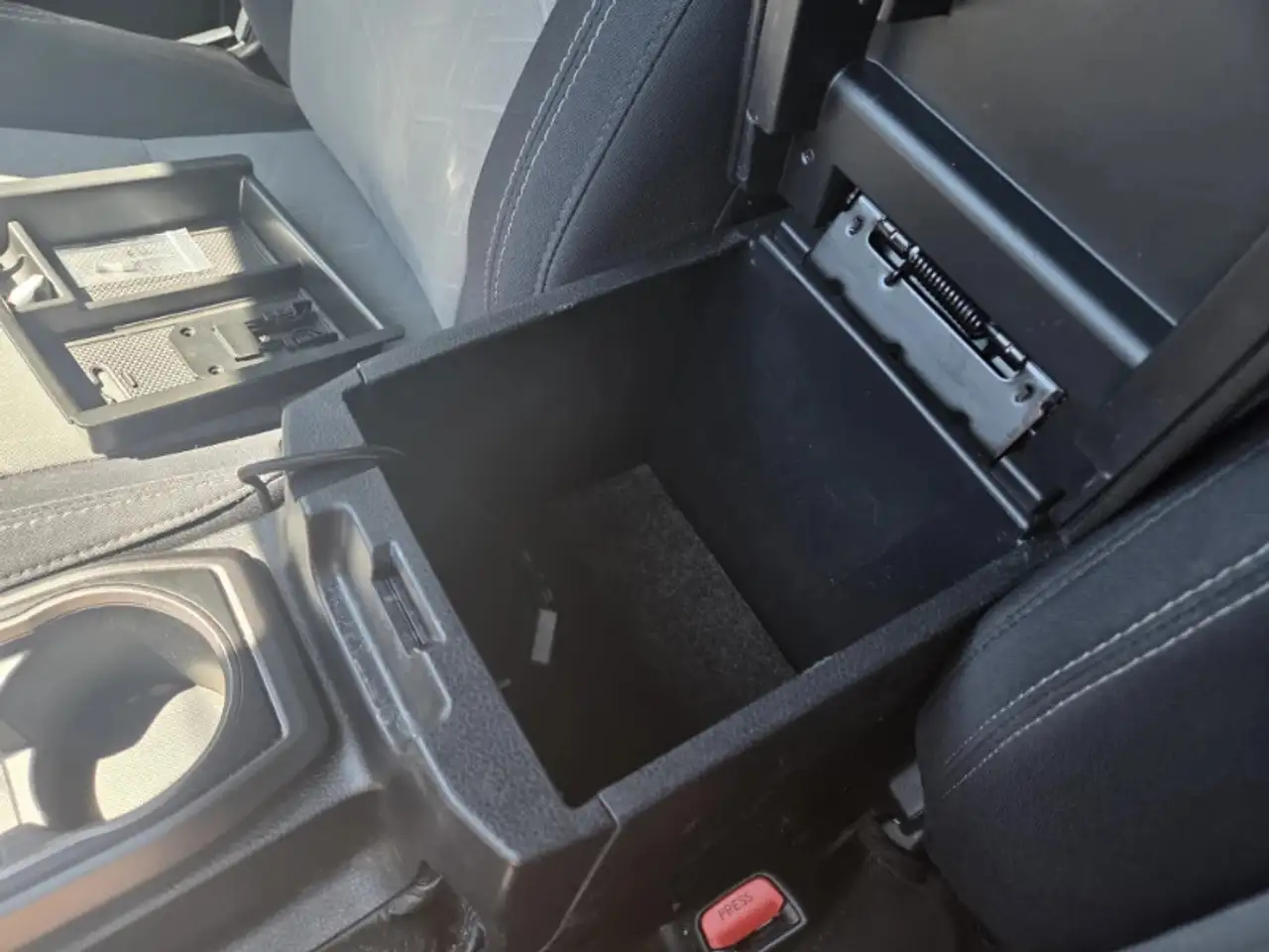Toyota Tacoma снимка Toyota Tacoma