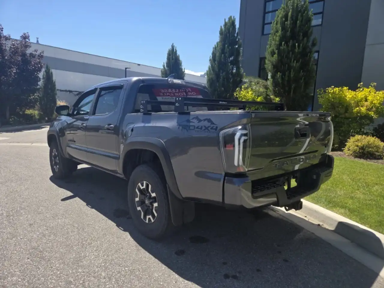 Toyota Tacoma снимка Toyota Tacoma