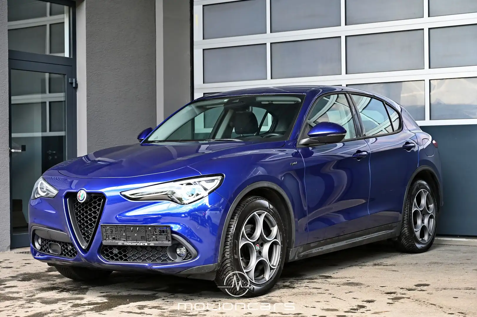Alfa Romeo Stelvio 2.2 JTDM Sprint Q4 Blau - 1