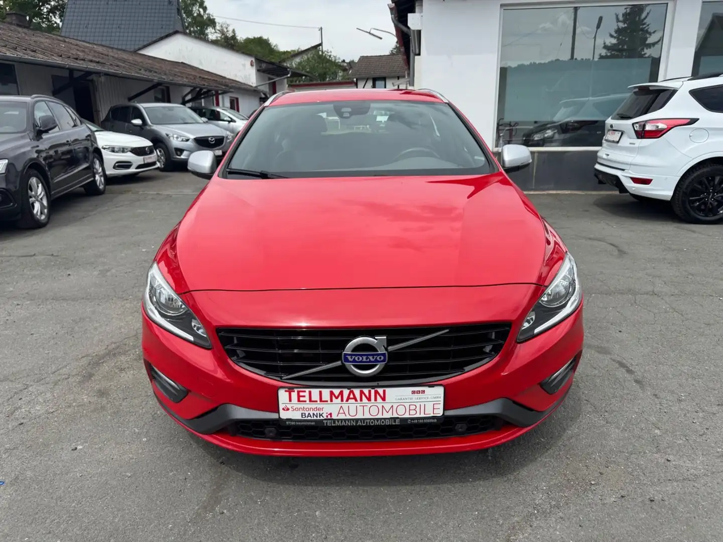 Volvo V60 Kombi Momentum Rouge - 2