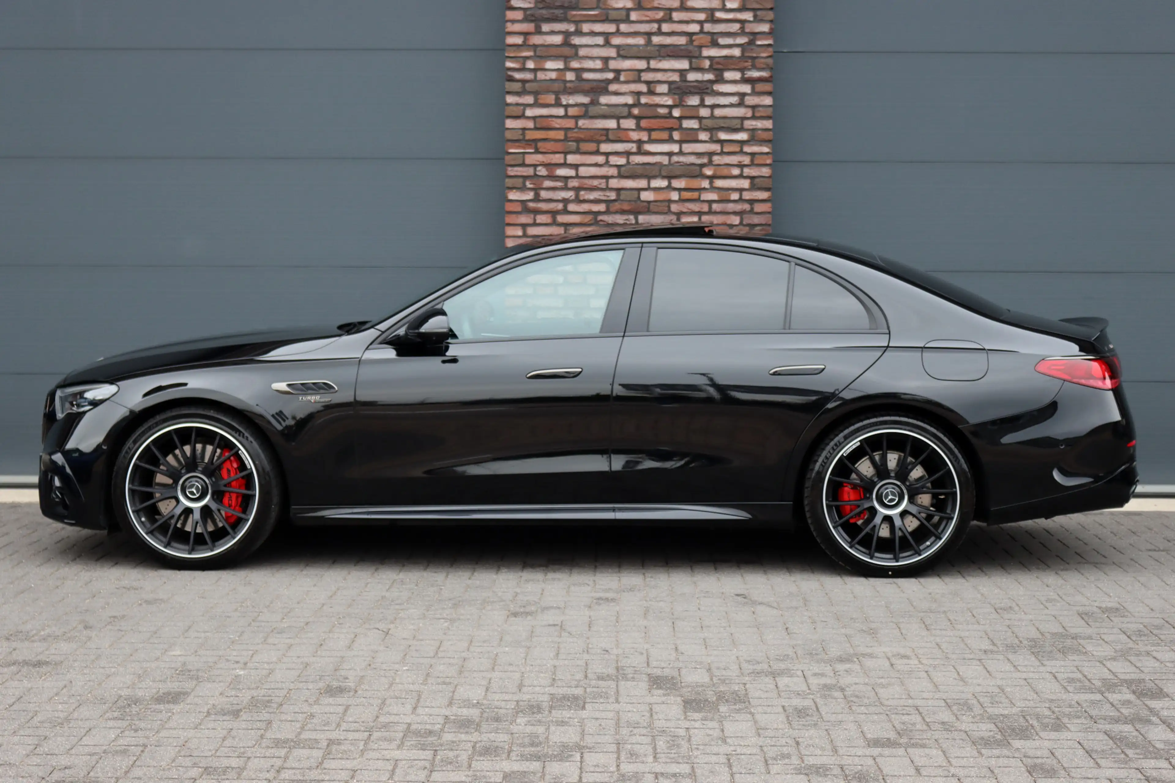 Mercedes-Benz E 53 AMG 4MATIC+ Premium | 612pk | Hyperscreen | Achterasbe — photo 9
