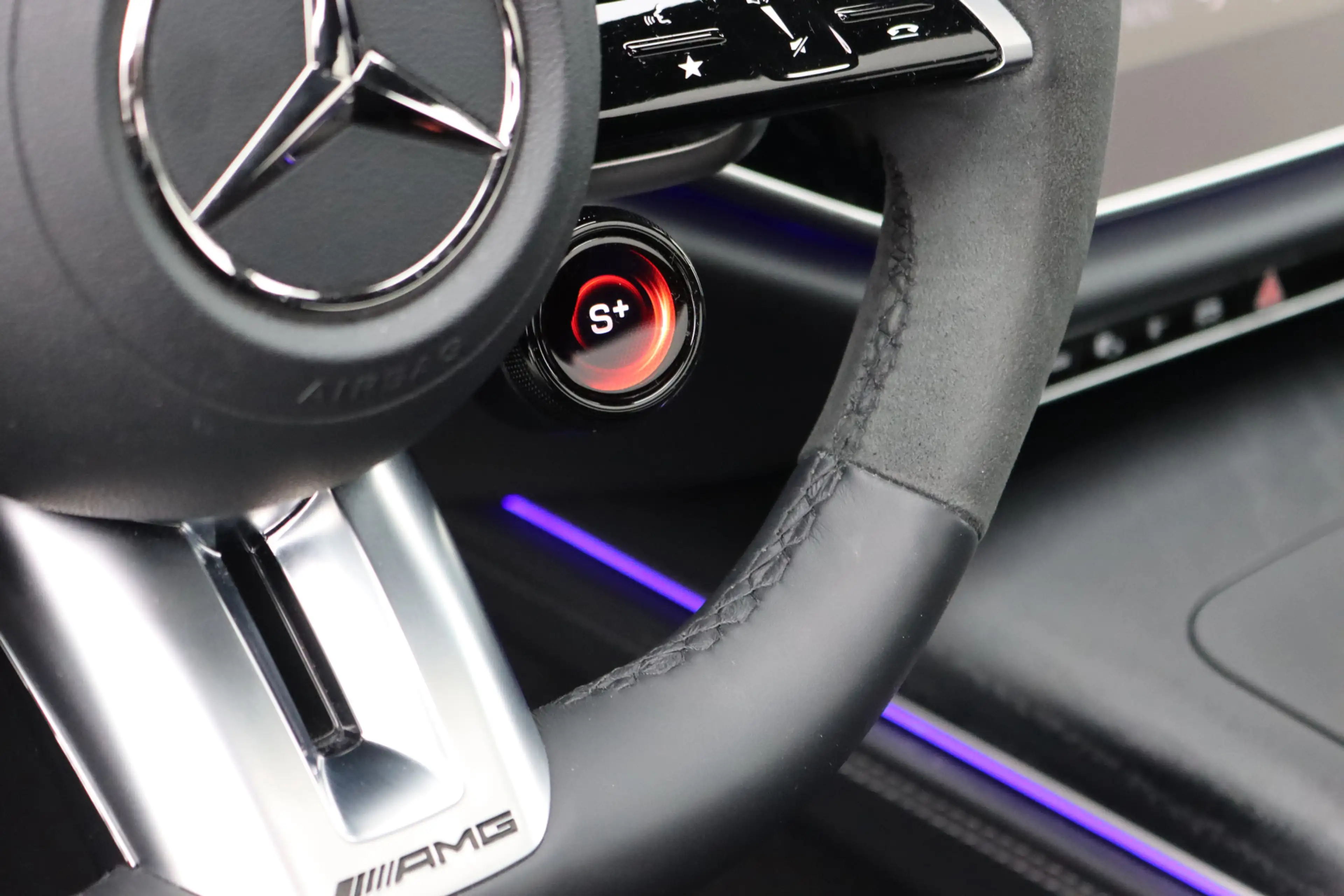Mercedes-Benz E 53 AMG 4MATIC+ Premium | 612pk | Hyperscreen | Achterasbe — photo 37