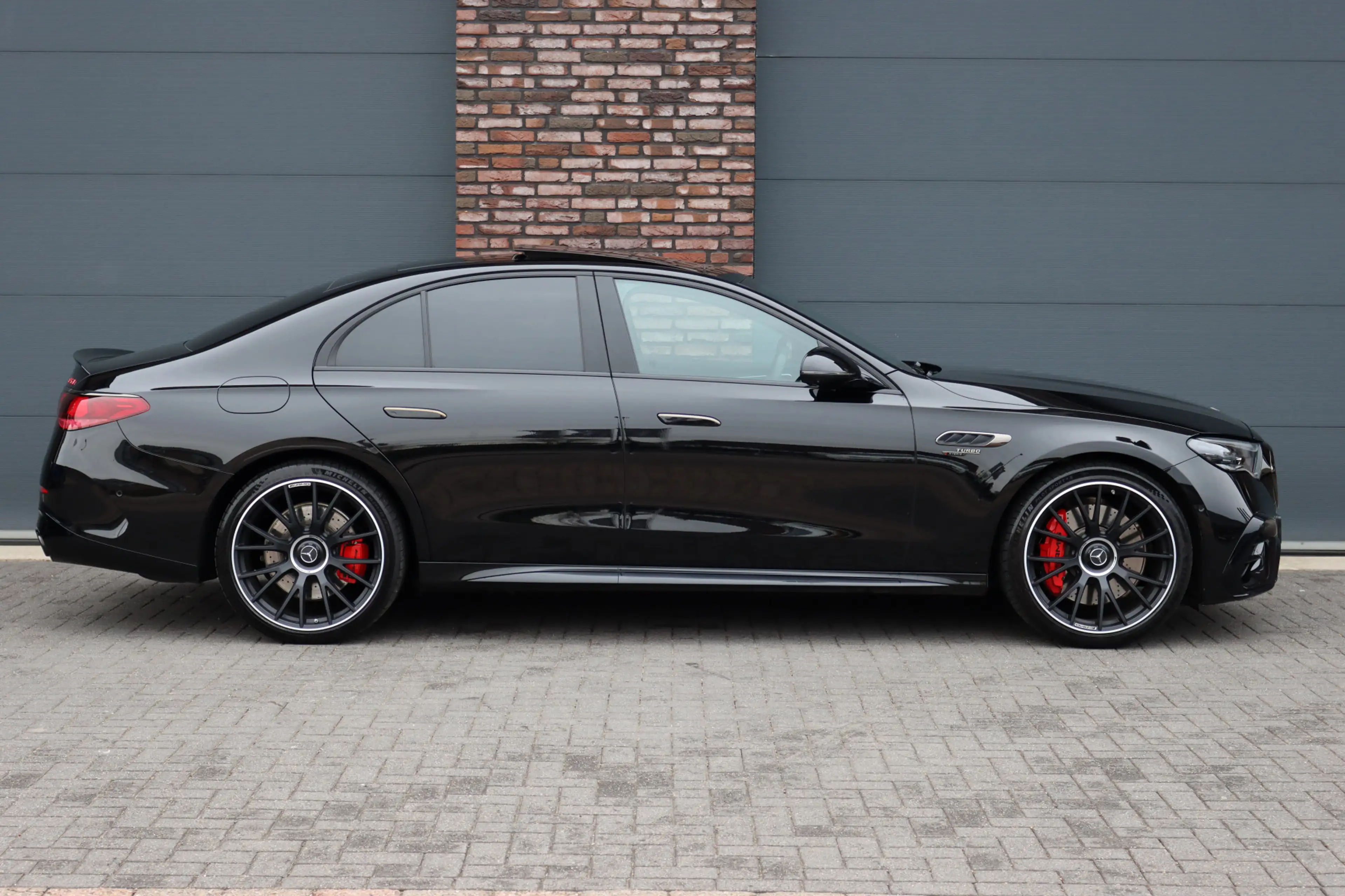 Mercedes-Benz E 53 AMG 4MATIC+ Premium | 612pk | Hyperscreen | Achterasbe — photo 11