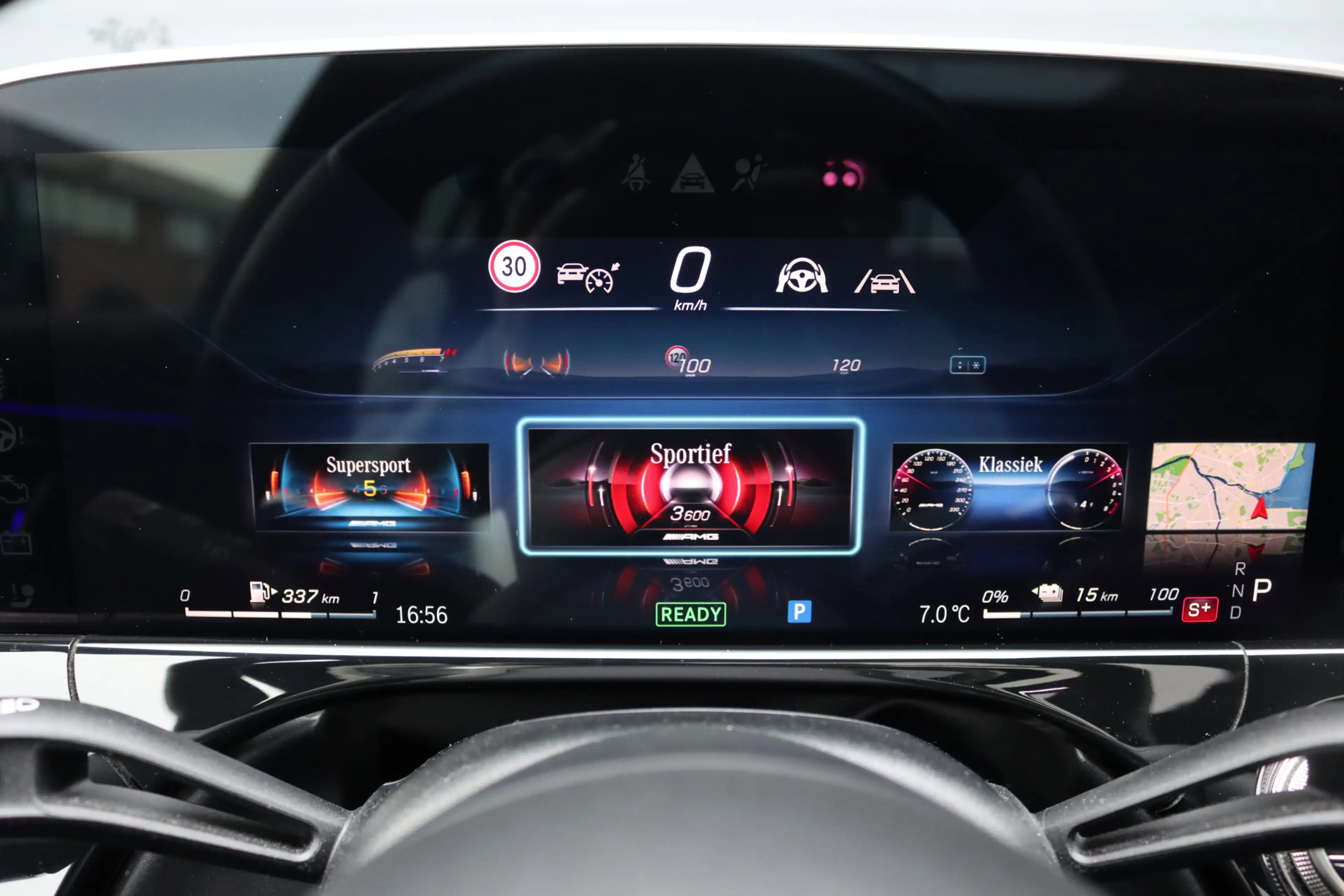 Mercedes-Benz E 53 AMG 4MATIC+ Premium | 612pk | Hyperscreen | Achterasbe — photo 32