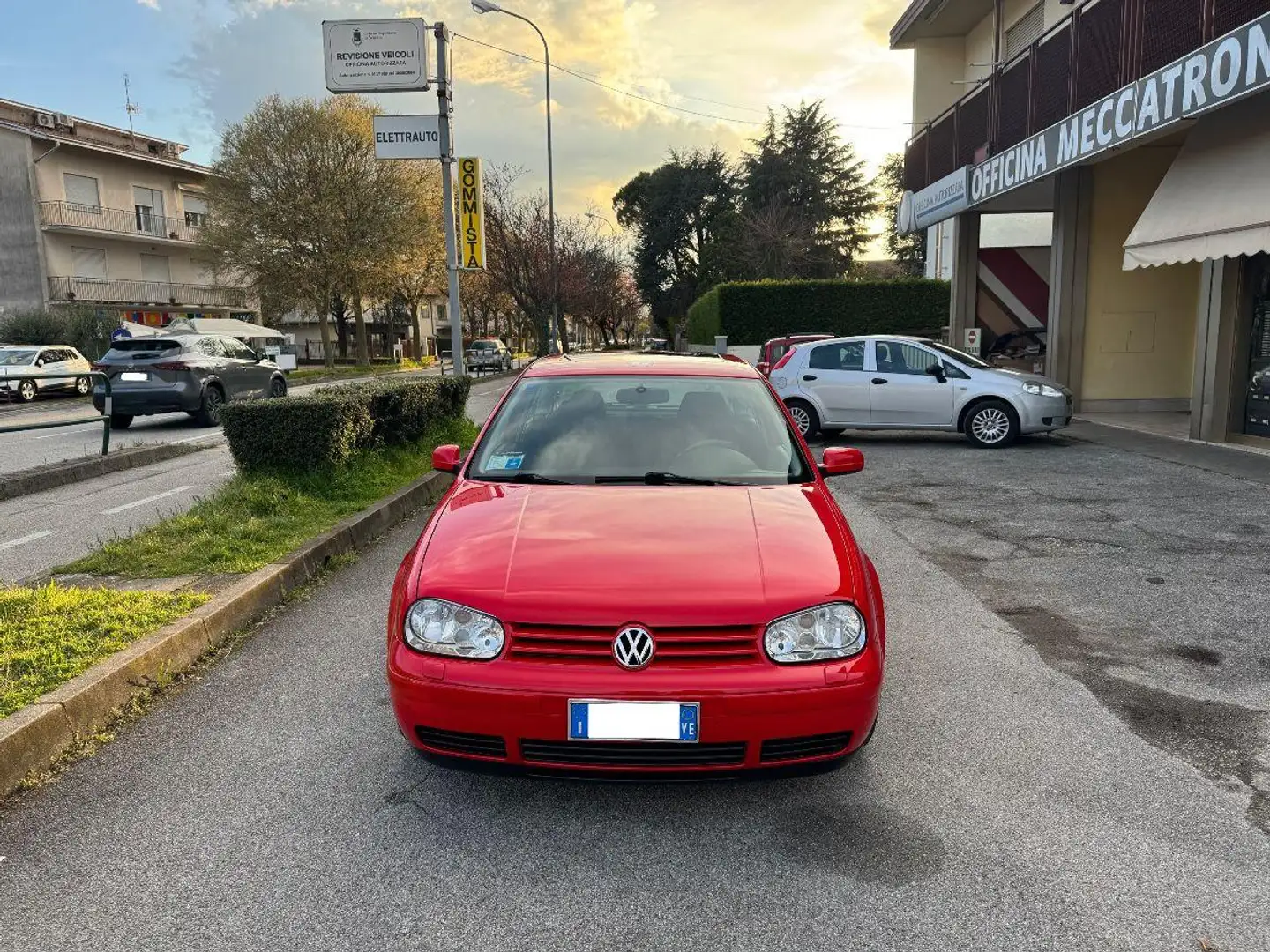 Volkswagen Golf 1.6 3 porte Comfortline #TAG.CERTIFICATI Rosso - 2