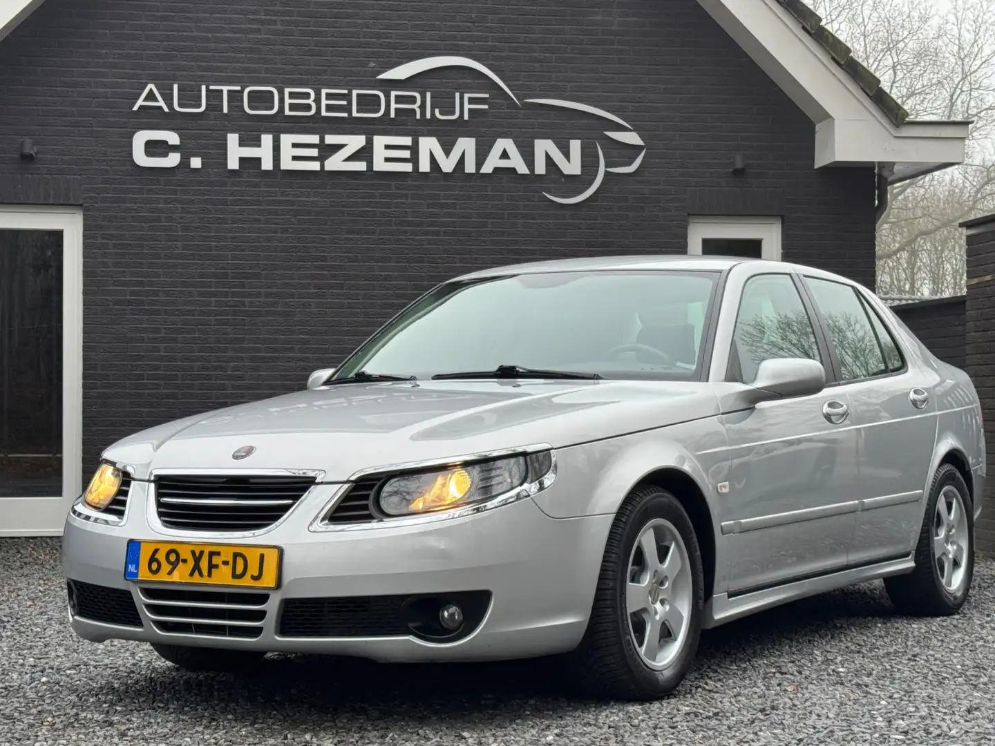 Saab 9-5 2.0t Vector Uniek ! Automaat Goed Onderhouden Navi Gris - 1