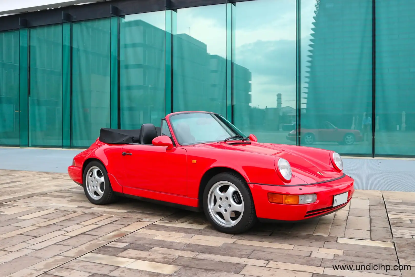 Porsche 964 Carrera 4 cabriolet Roşu - 1