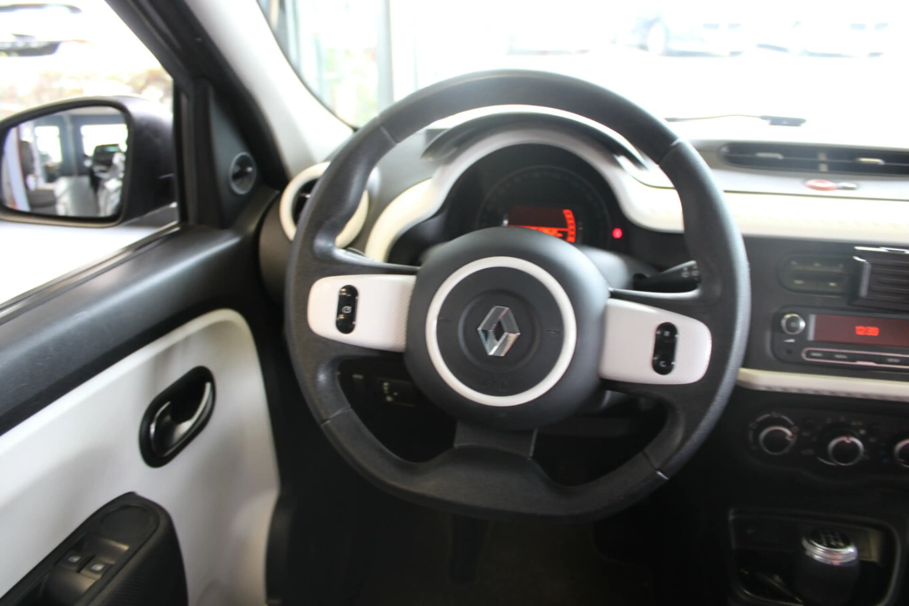Renault Twingo SCe 75 Limited - Klima - SHZ - — photo 8