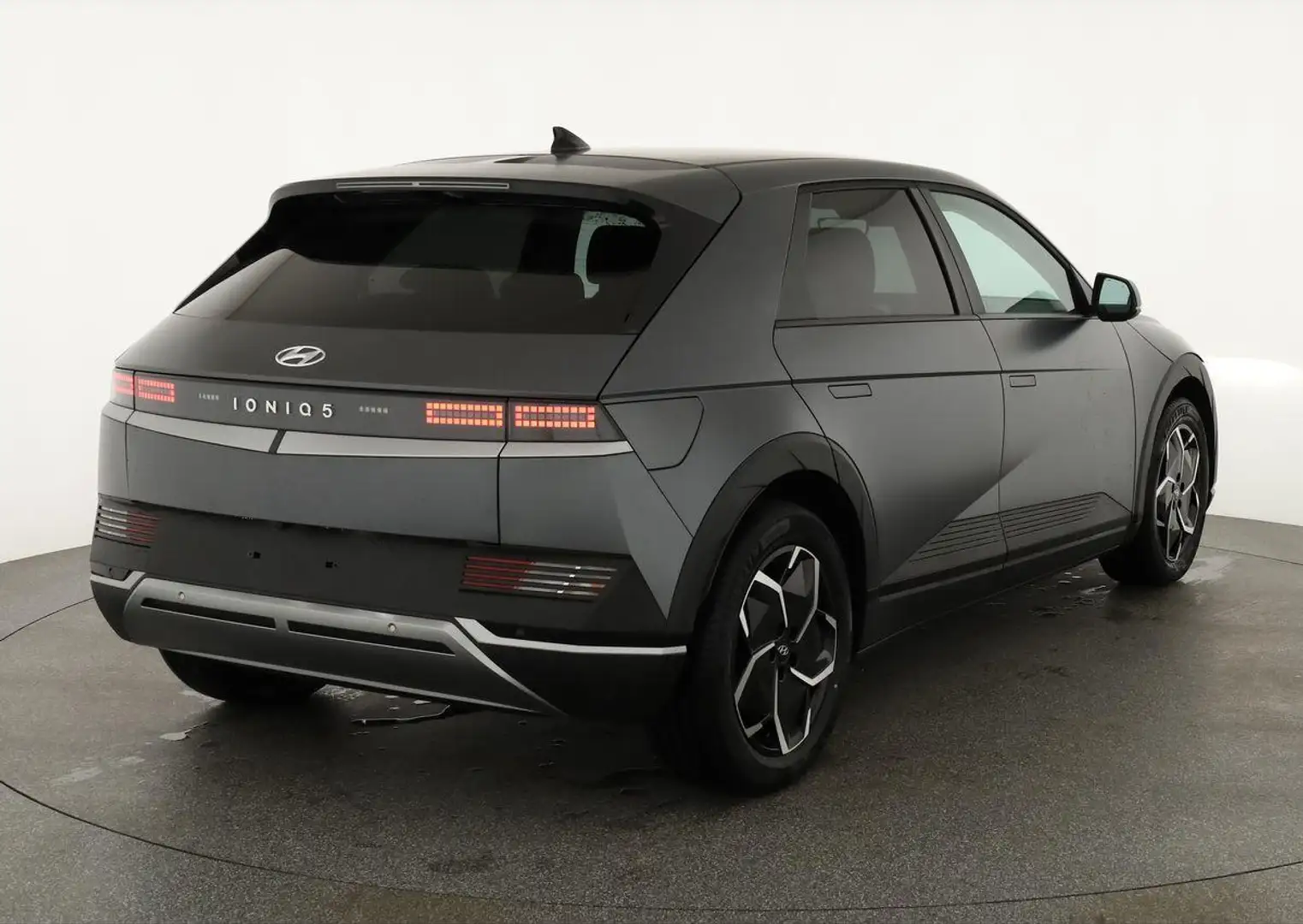 Hyundai IONIQ 5 Basis Elektro Base 58,2 kWh Short Range, Navi, ... Gris - 2