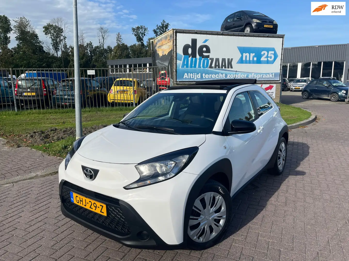 Toyota Aygo X 1.0 VVT-i MT Wit - 1
