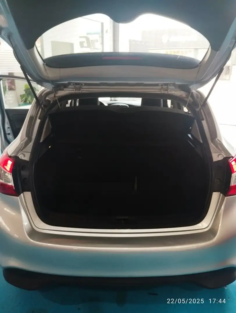 Nissan Pulsar 1.5 dCi N-Connecta Gris - 1