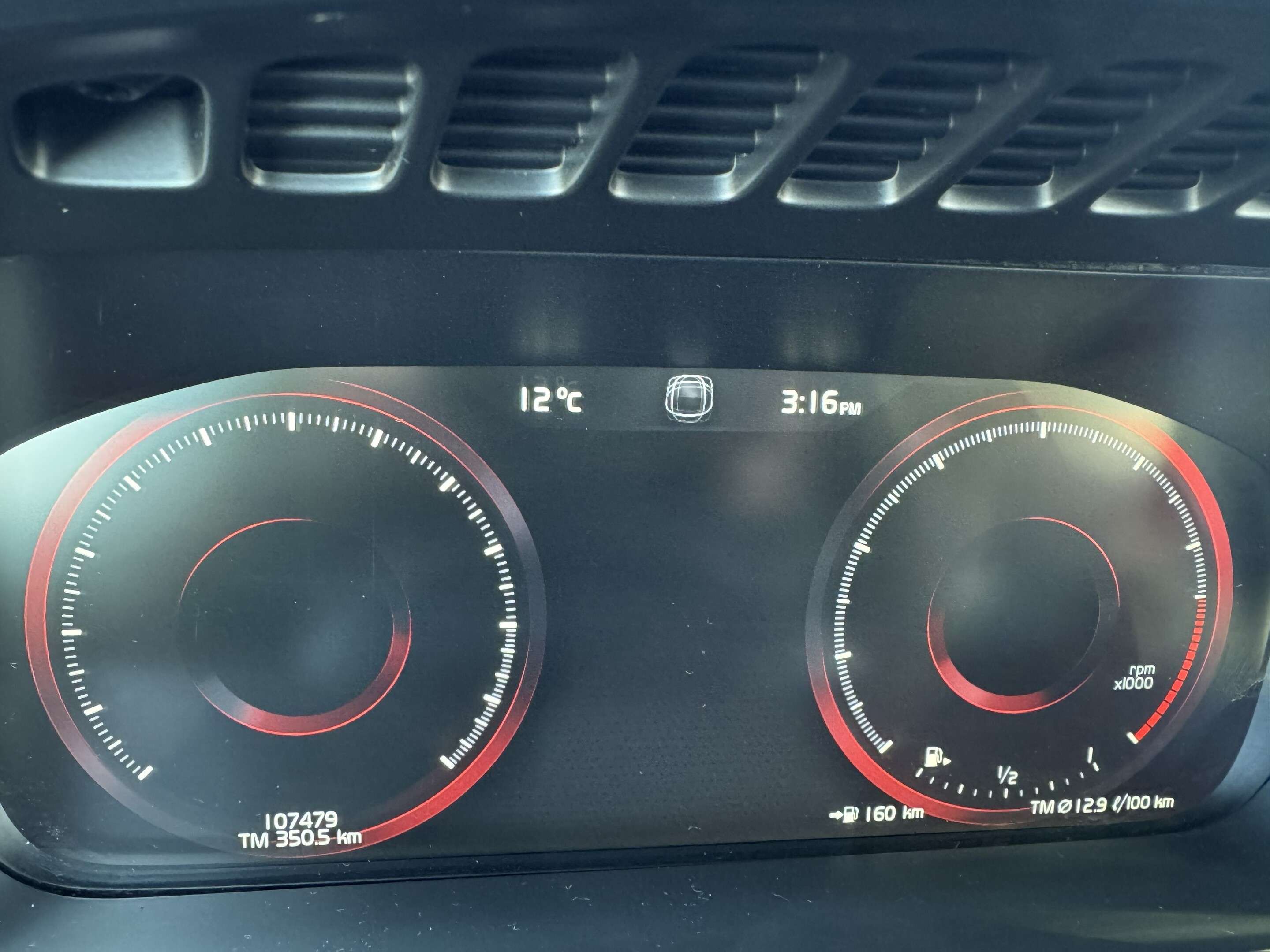 2019 Volvo XC90 T6 AWD Inscription alt 3