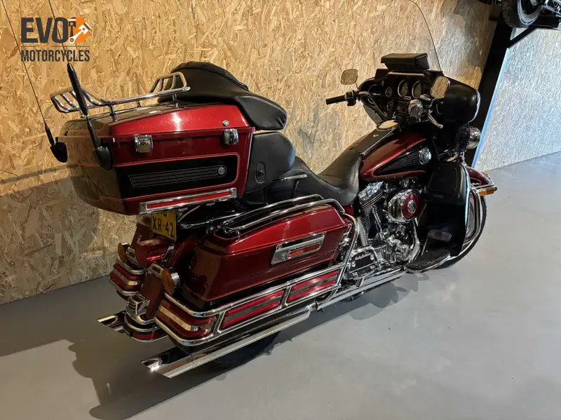 Harley-Davidson Electra Glide - foto 3