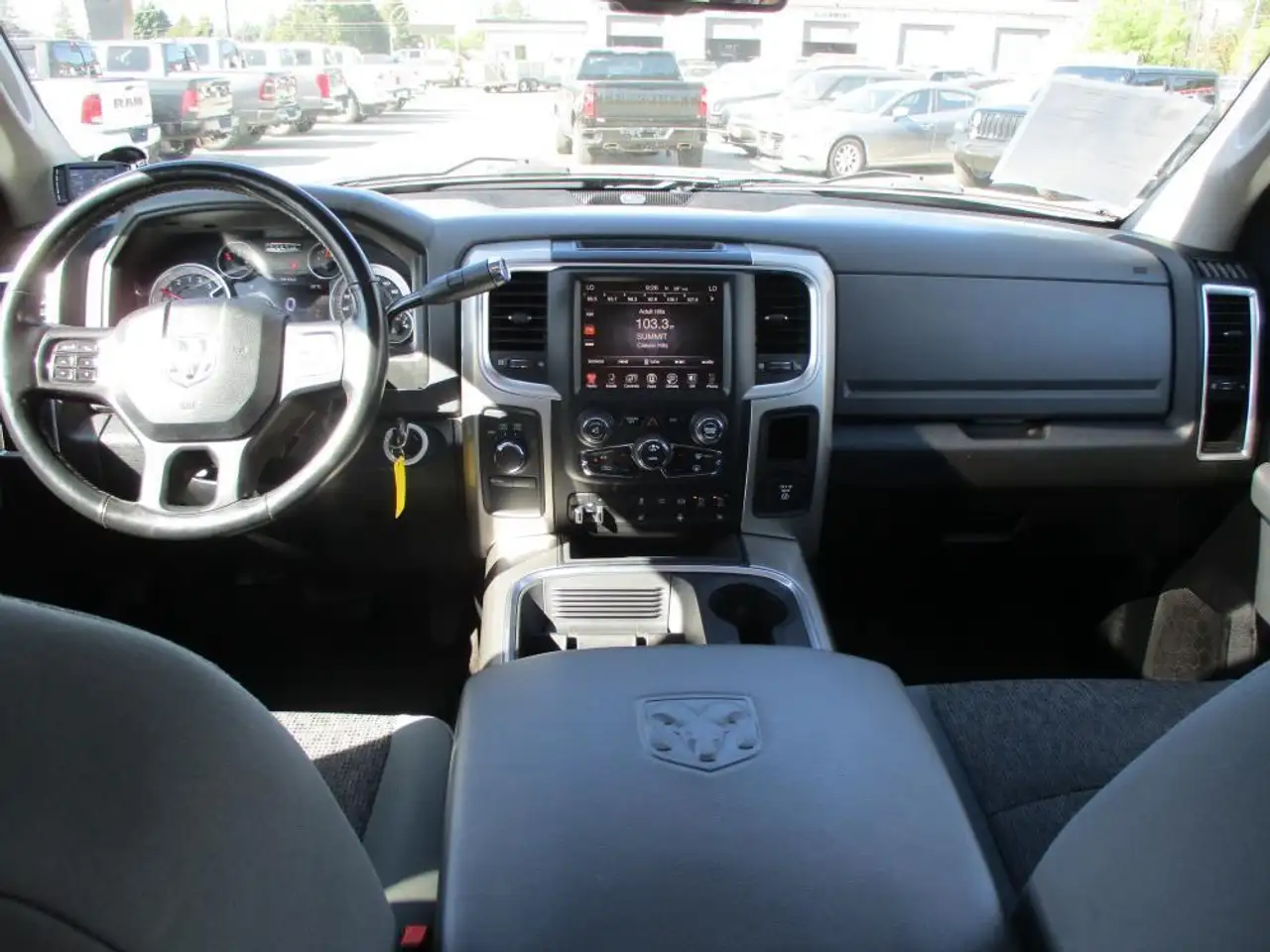 RAM 3500 снимка RAM 3500