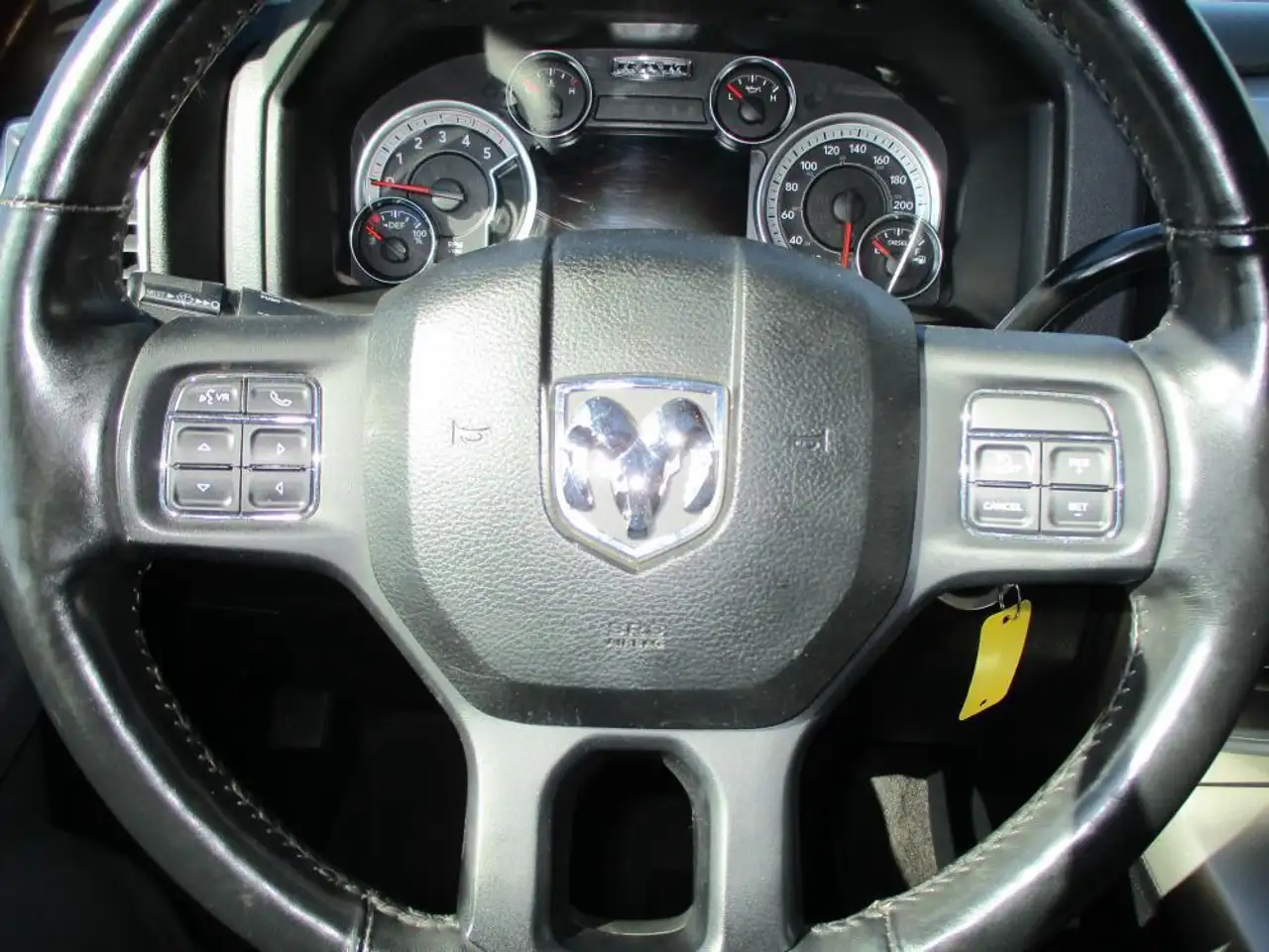 RAM 3500 снимка RAM 3500