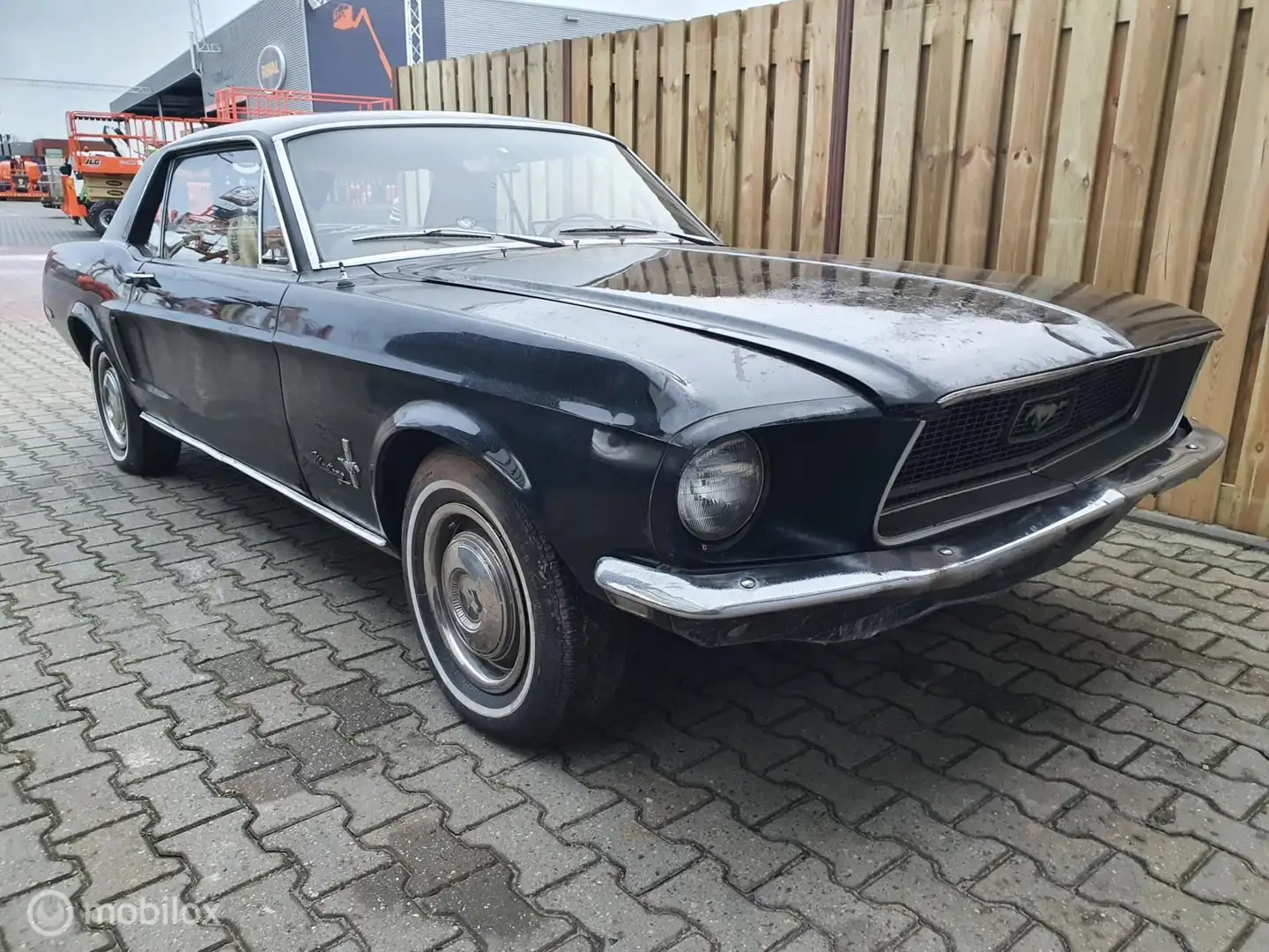 Ford Mustang coupe Zwart - 1