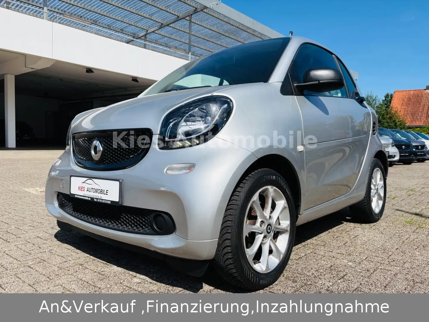 smart forTwo Prime AUTOM/NAVI/PANO/LEDER/SITZH/KLIMA Silber - 1