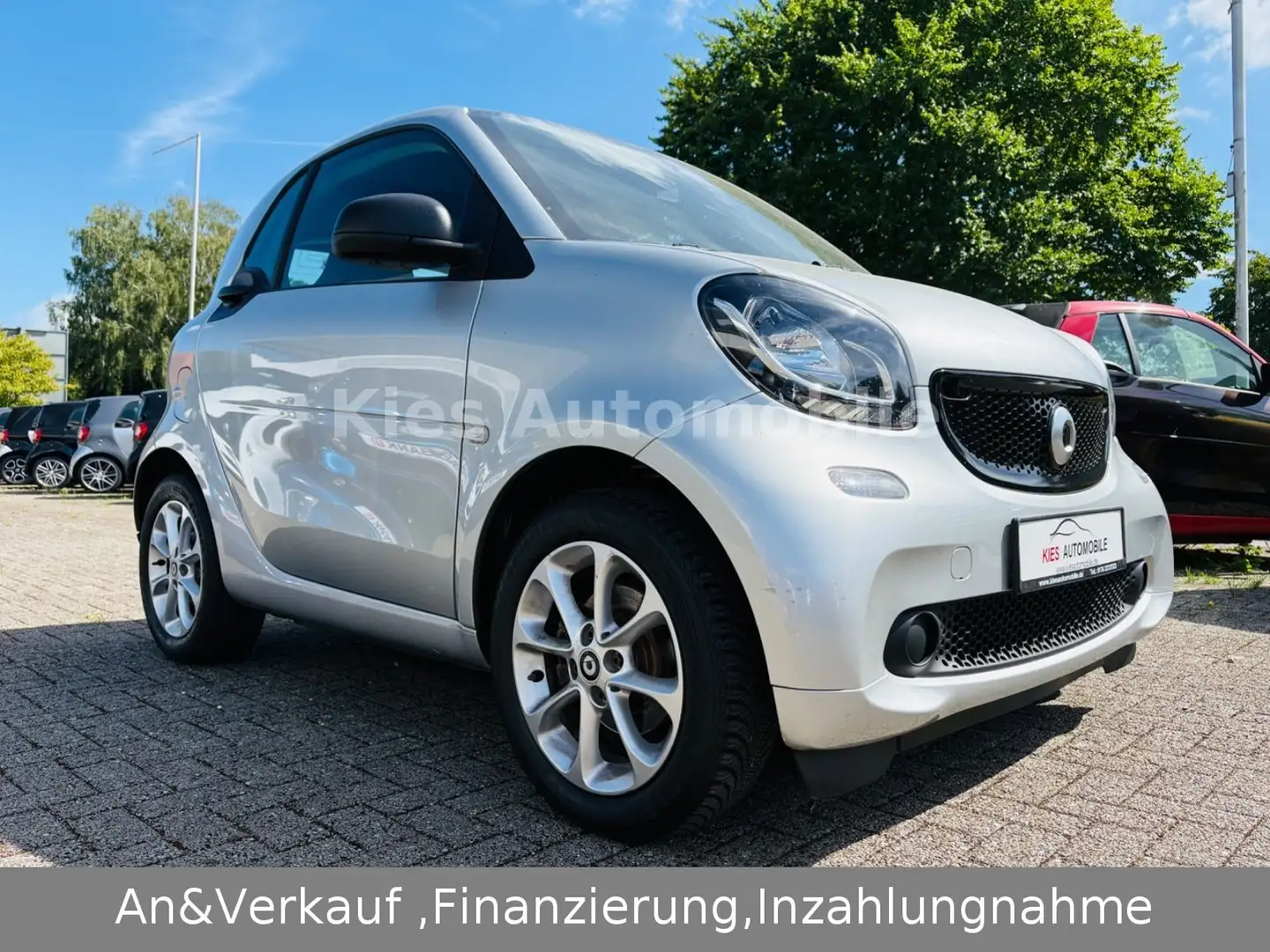 smart forTwo Prime AUTOM/NAVI/PANO/LEDER/SITZH/KLIMA Silber - 2