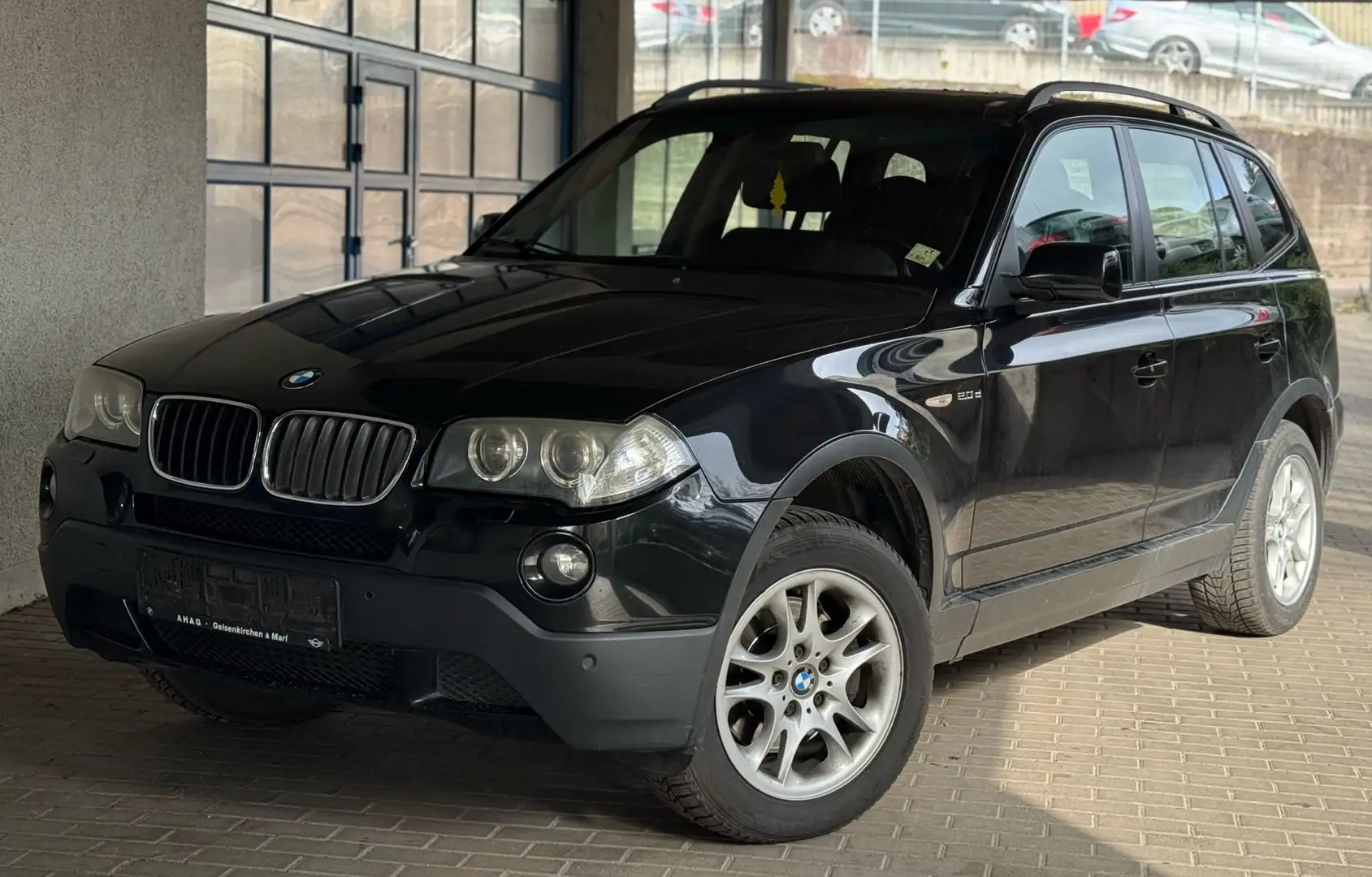 BMW X3 2.0d ** Verkauf an Händler/EXPORT*** - 1