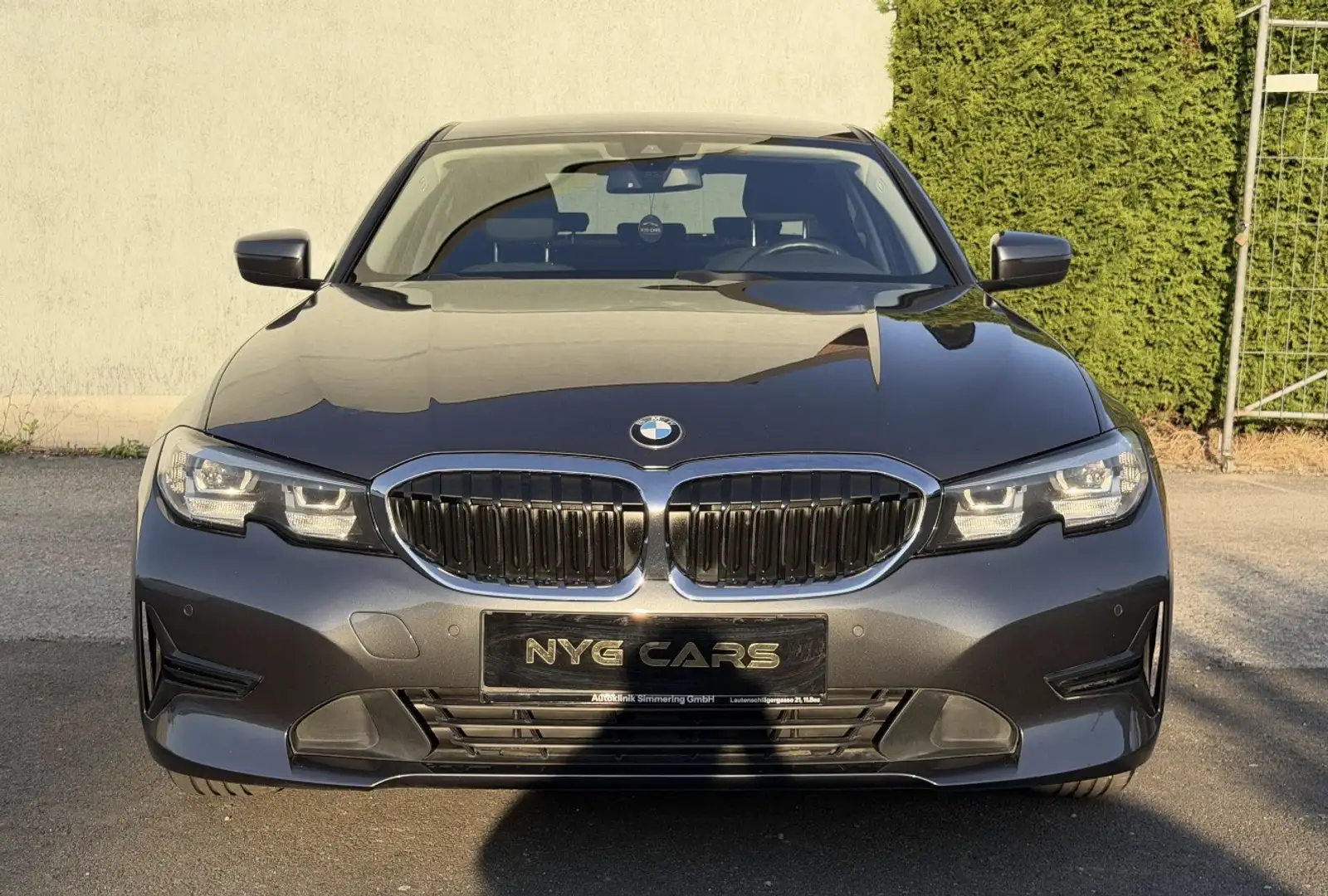 BMW 320 320 d Advantage Grau - 1