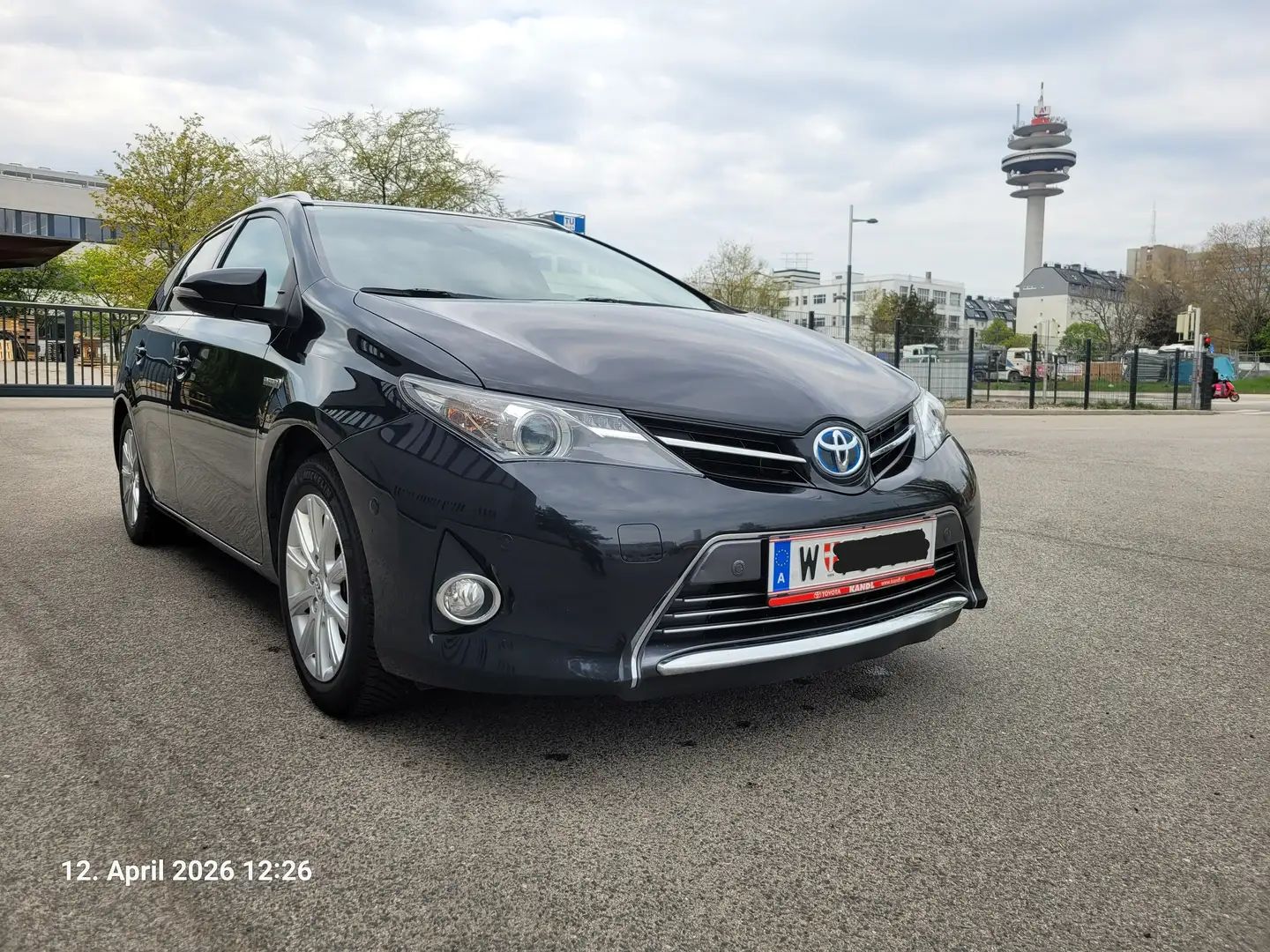 Toyota Auris Auris TS 1,8 VVT-i Hybrid Lounge Lounge Schwarz - 1