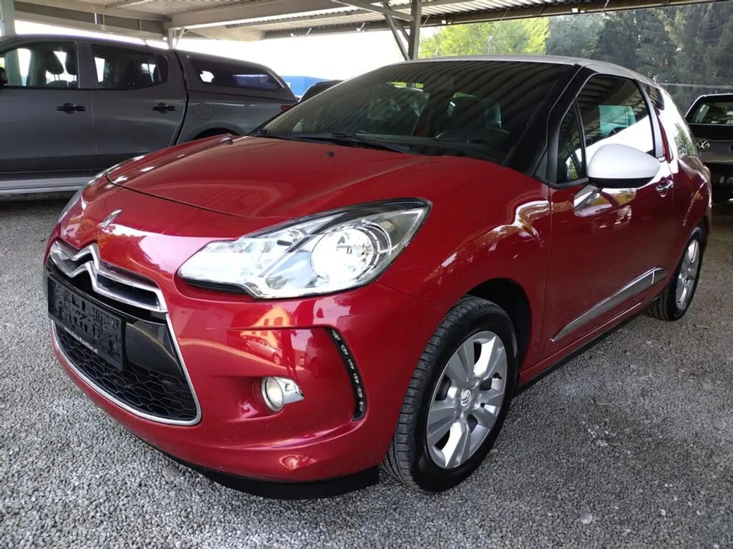 Citroen DS3 Pure Tech 82 Austria Chic ! Serviceheft! Rot - 1