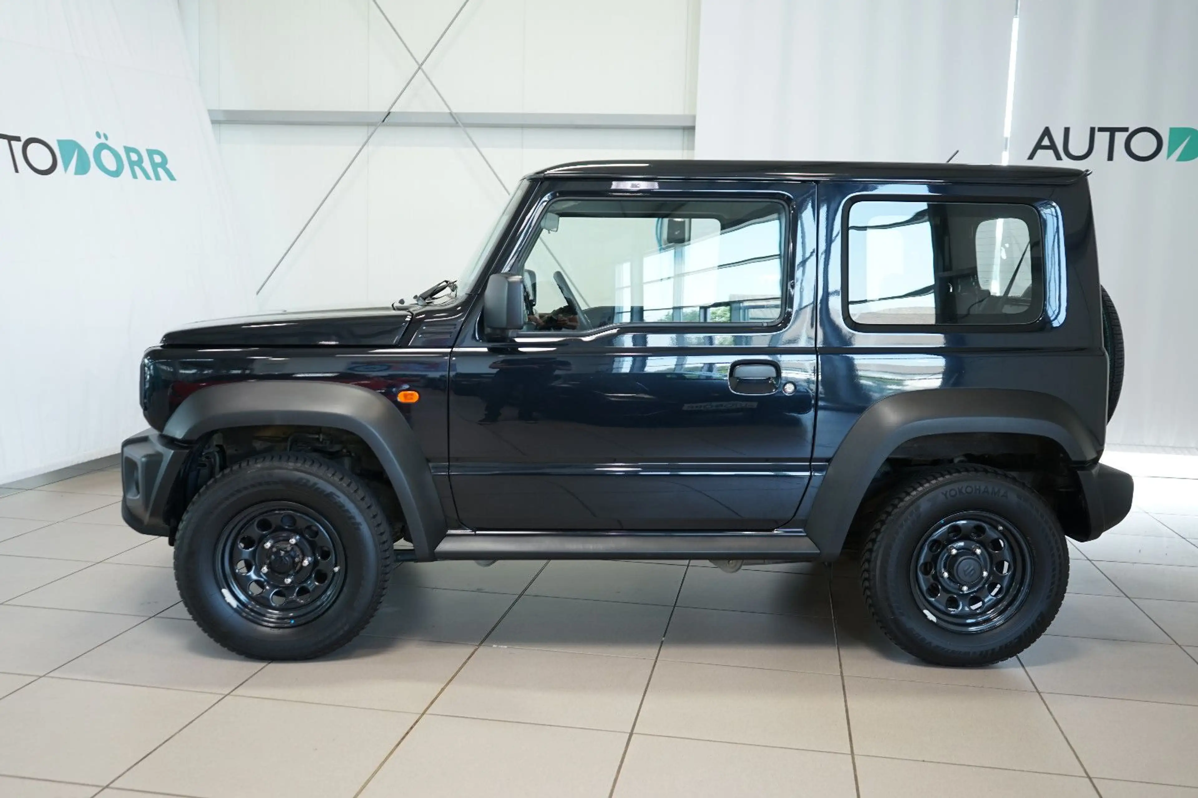 Suzuki Jimny 1.5 Comfort AllGrip Sitzheizung+Tempomat — photo 2