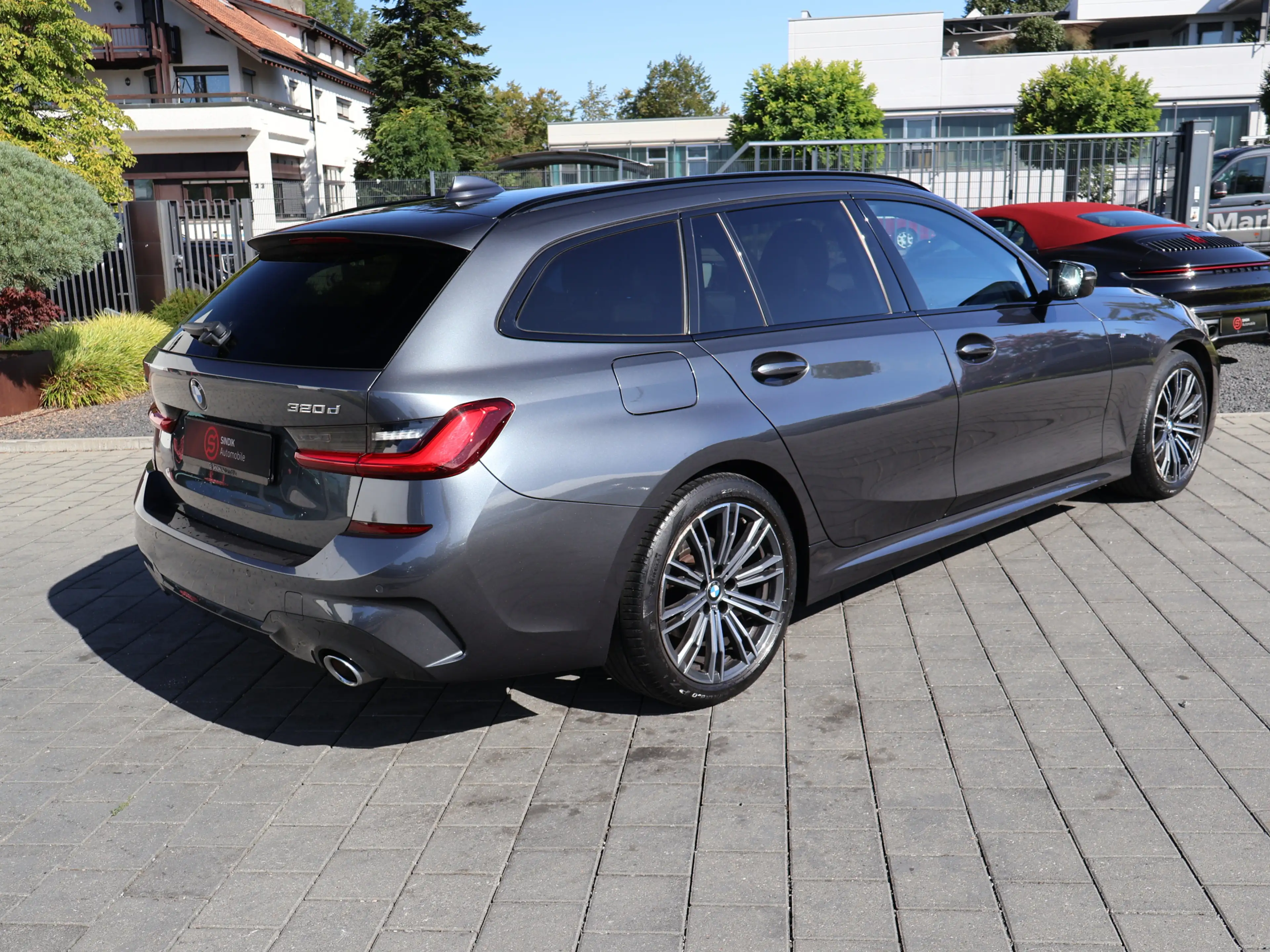 BMW 320 d xDrive M Sport Pano-HeadUp-Navi-ACC-PDC — photo 9