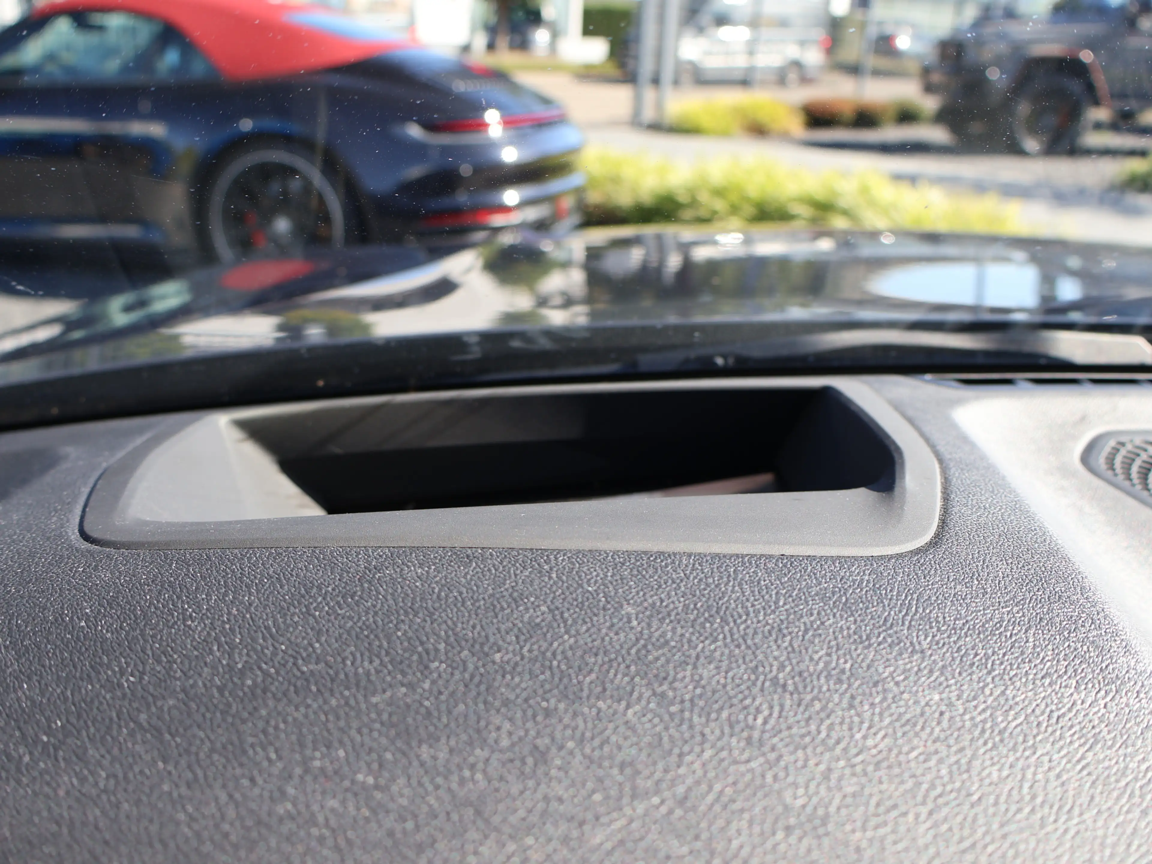 BMW 320 d xDrive M Sport Pano-HeadUp-Navi-ACC-PDC — photo 13