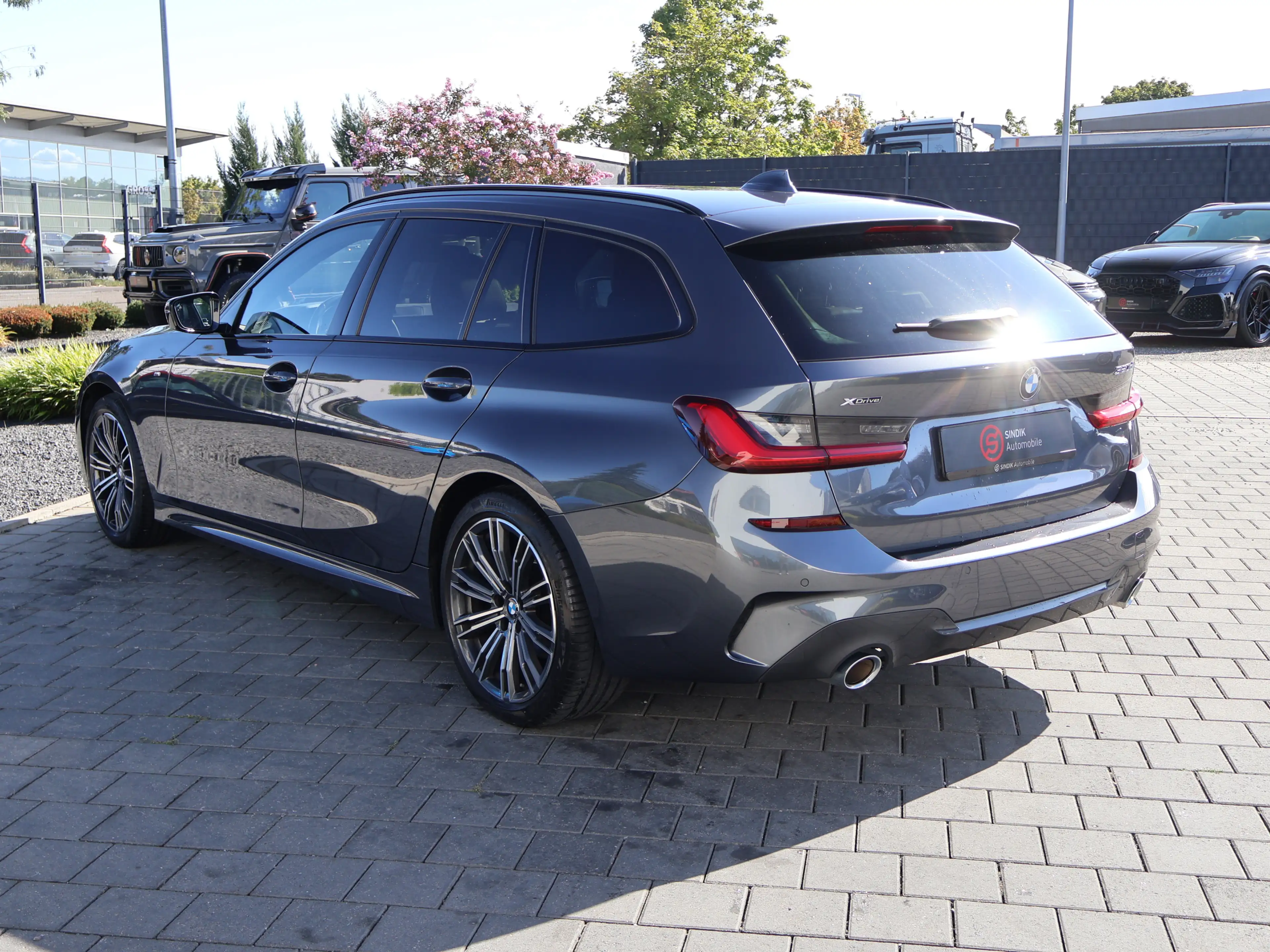 BMW 320 d xDrive M Sport Pano-HeadUp-Navi-ACC-PDC — photo 7